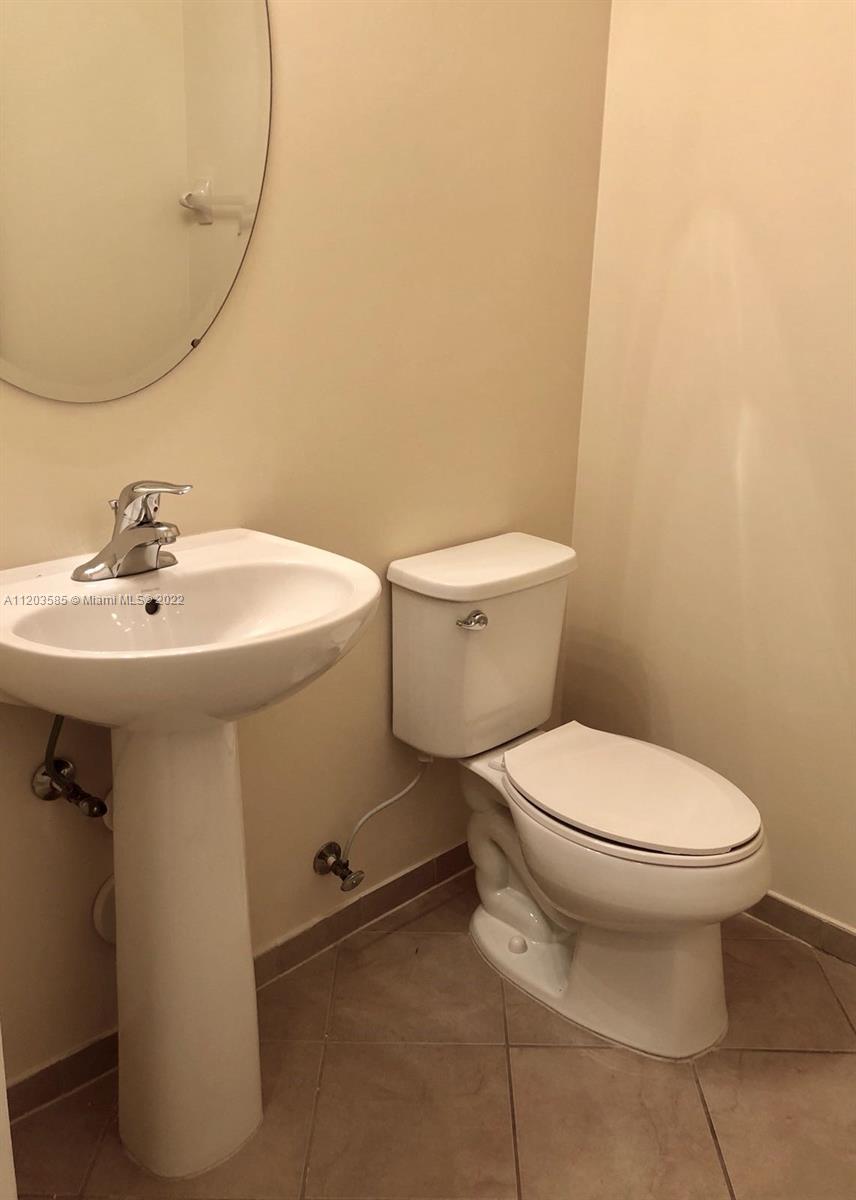 SILVER PALM WEST - Residential Lease