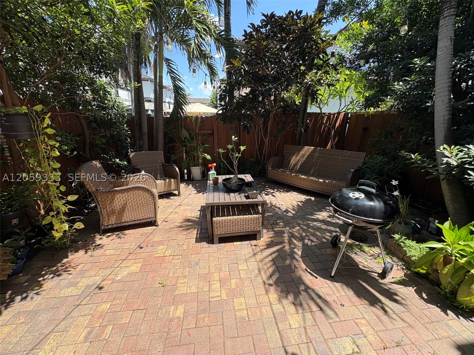 DORAL ISLES NORTH SEC TWO - Residential