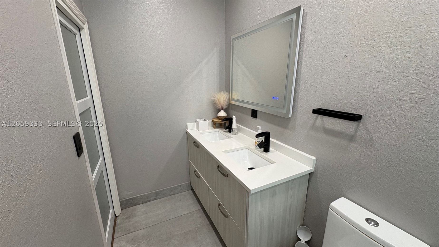DORAL ISLES NORTH SEC TWO - Residential