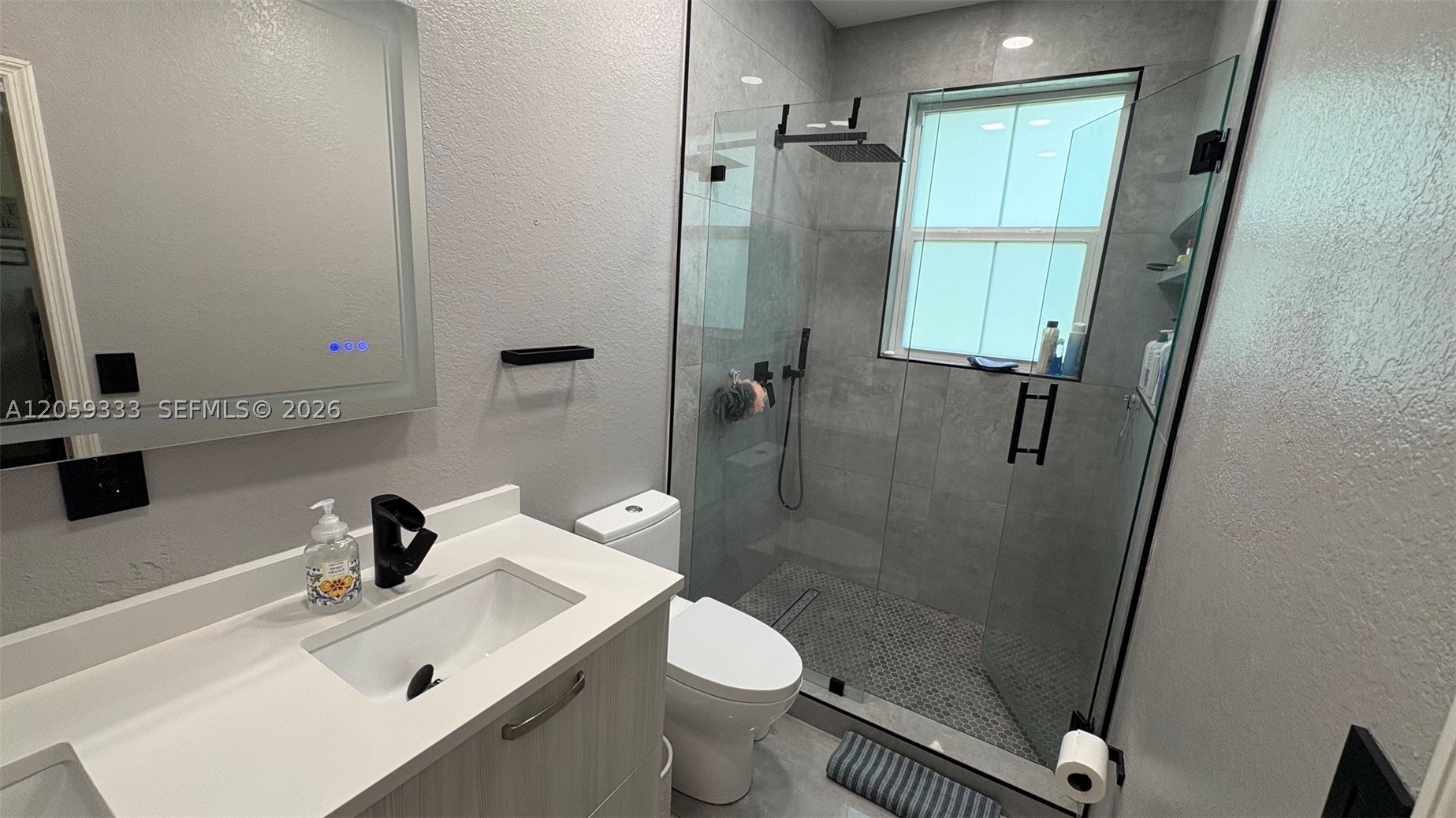 DORAL ISLES NORTH SEC TWO - Residential