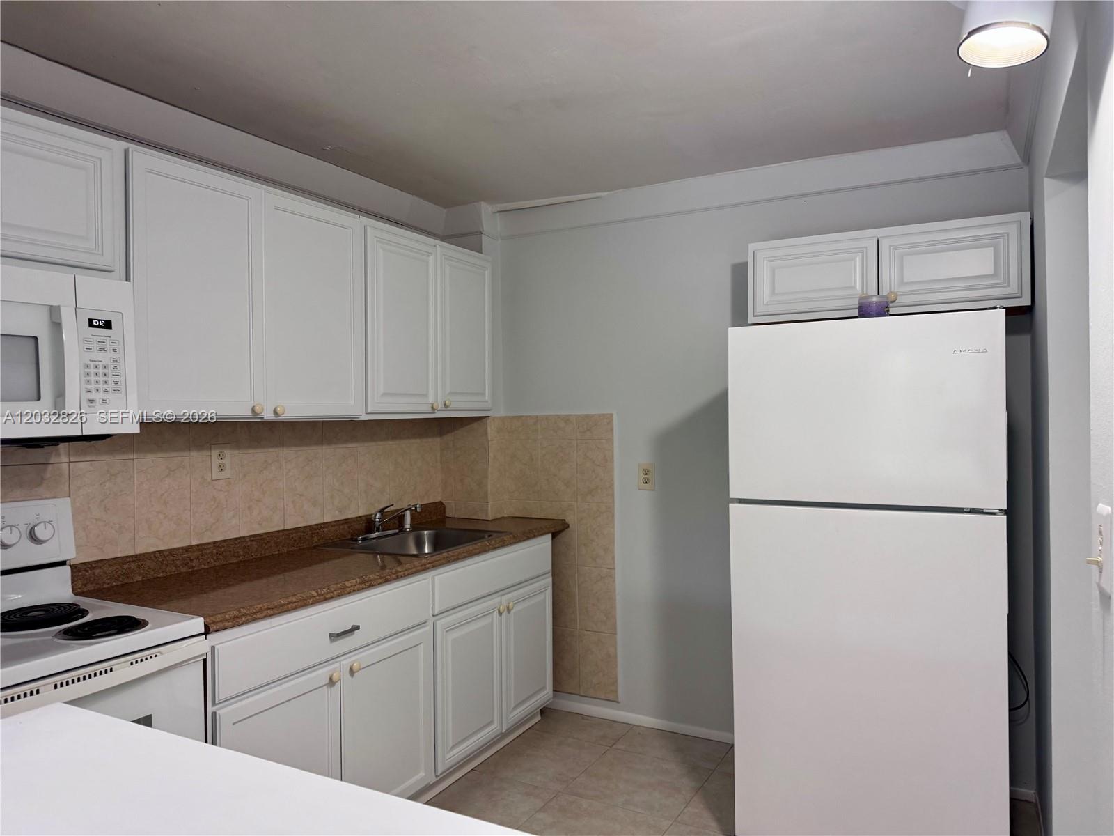 WOODSIDE APTS CONDO - Residential