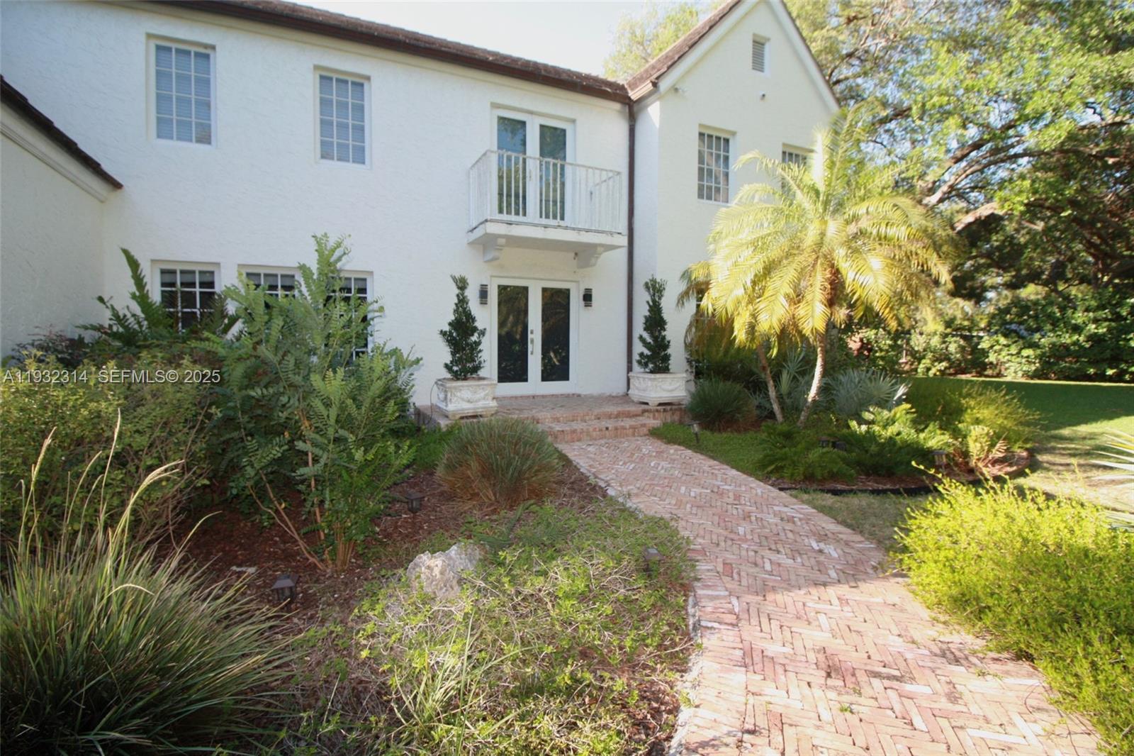 C GABLES RIVIERA SEC 12 - Residential