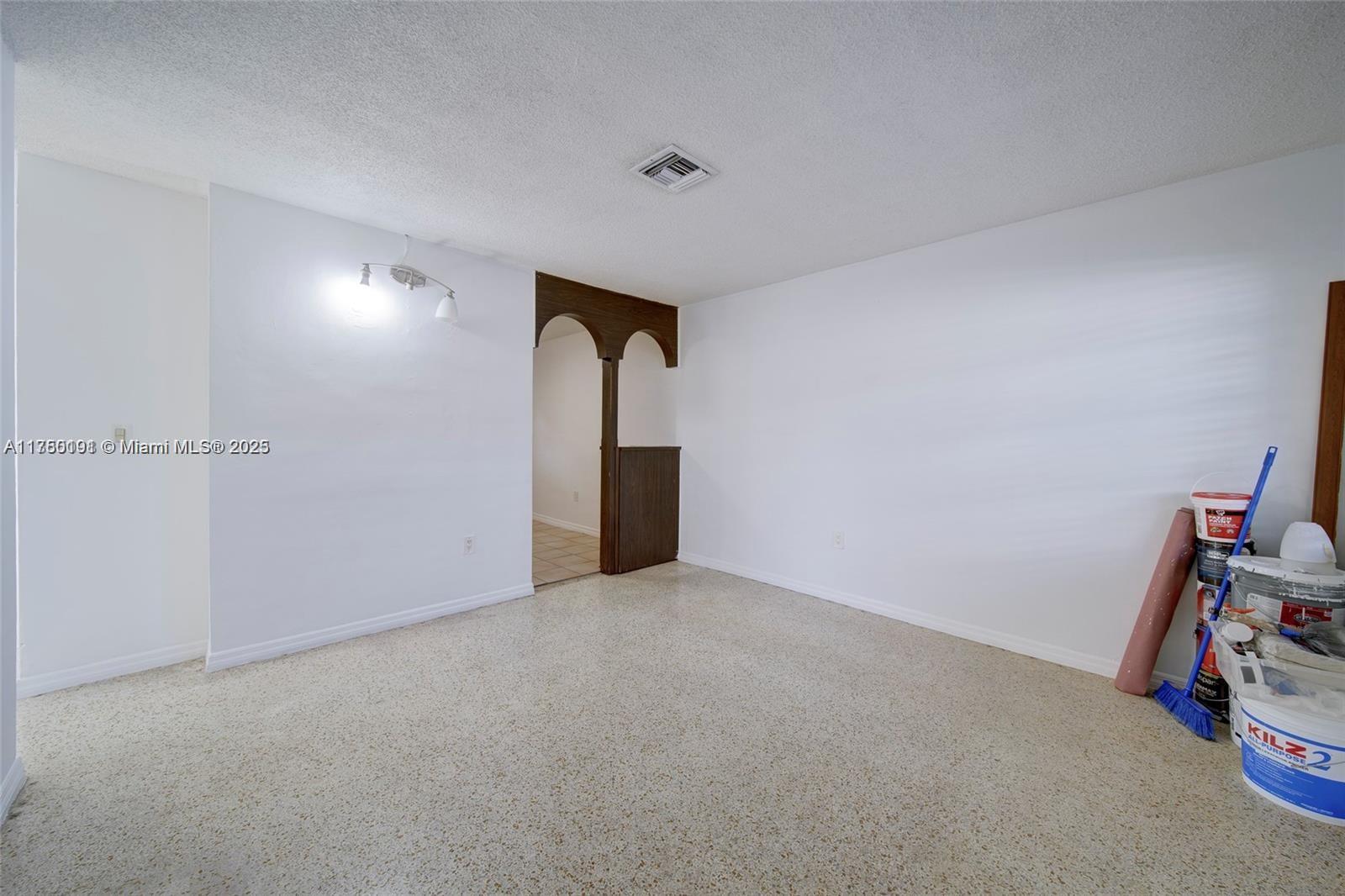 HIALEAH 13TH ADDN AMD PL - Residential Lease