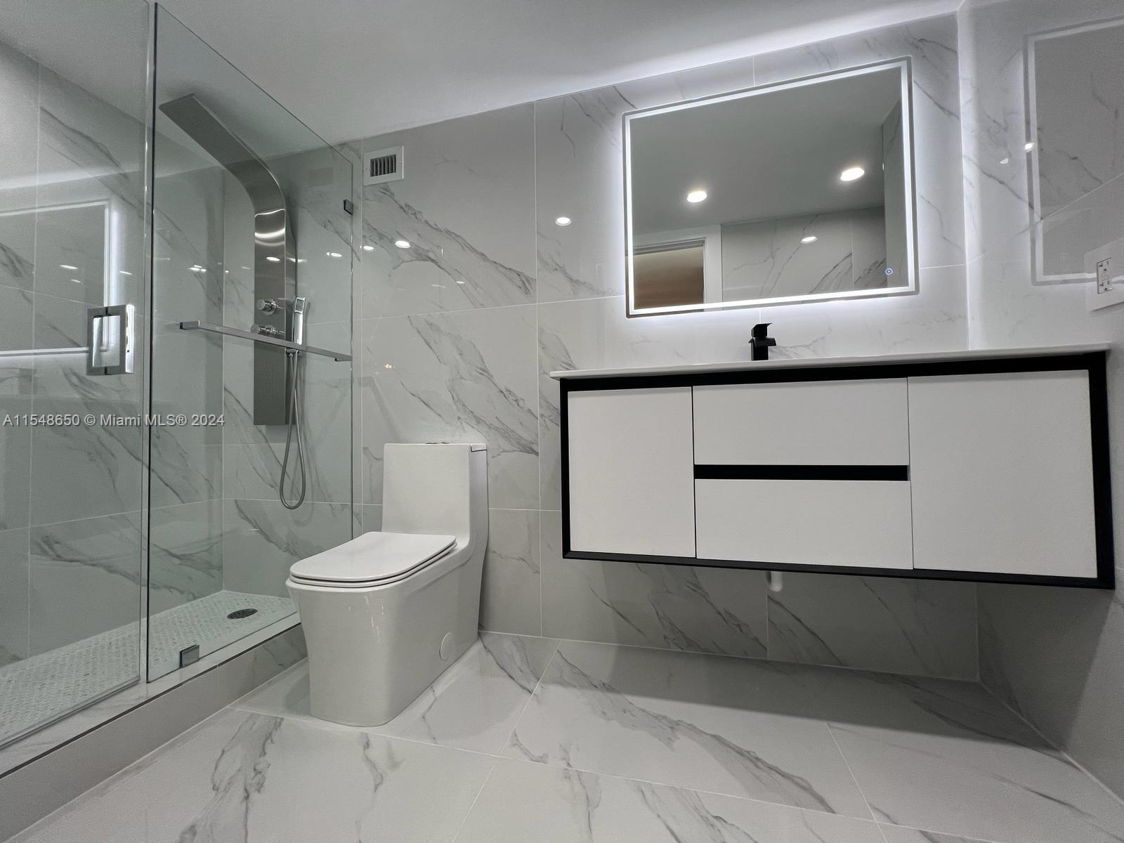 BUCKLEY TOWERS CONDO - EA - Residential