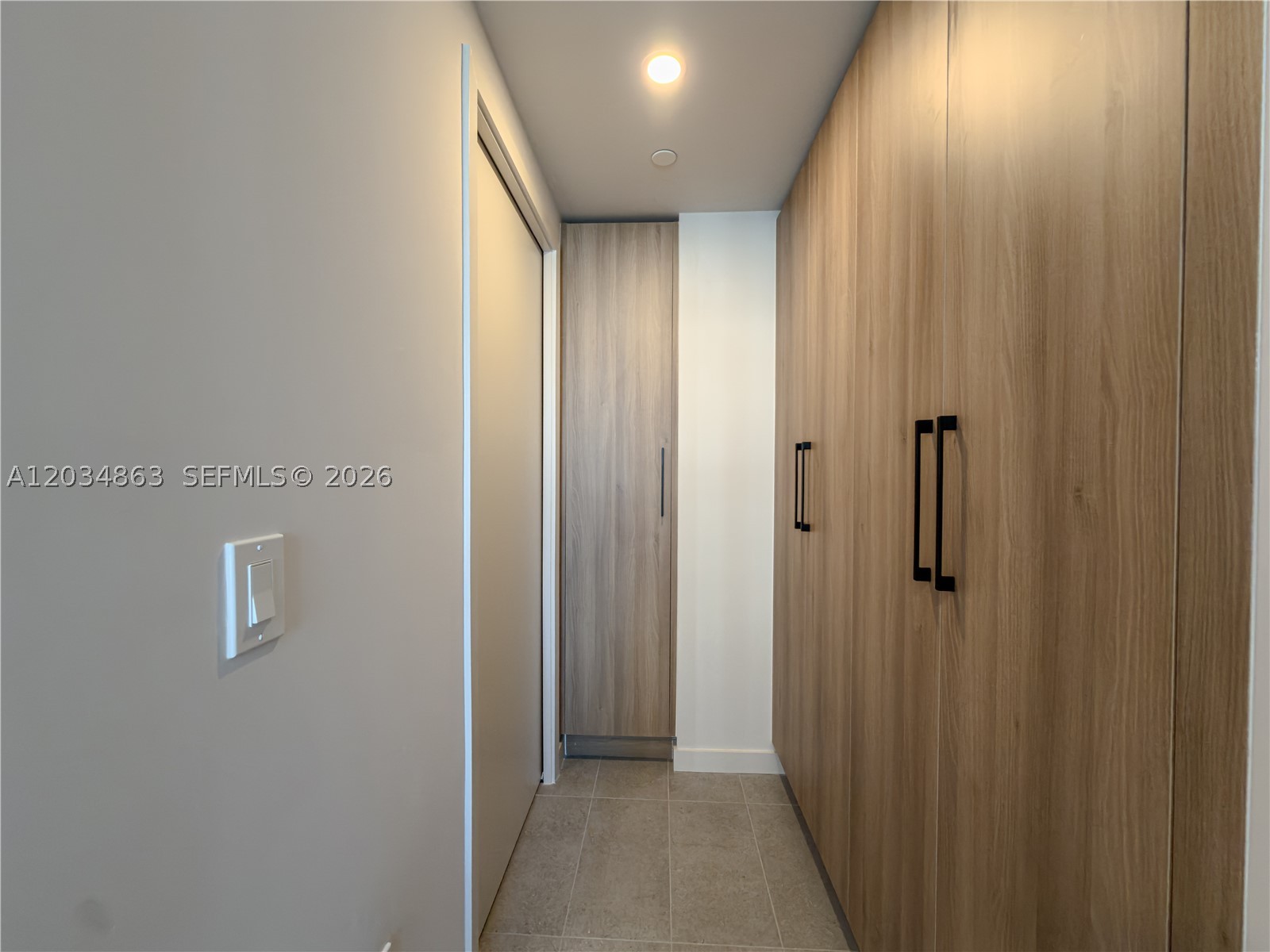 MIAMI NORTH - Residential Lease