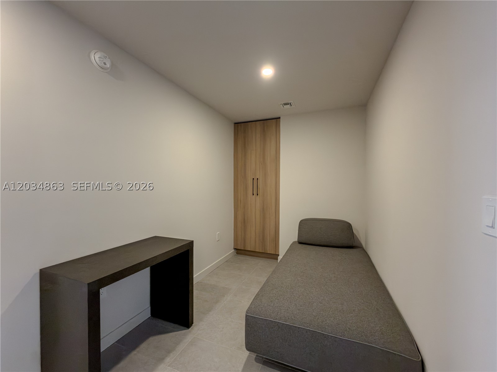 MIAMI NORTH - Residential Lease