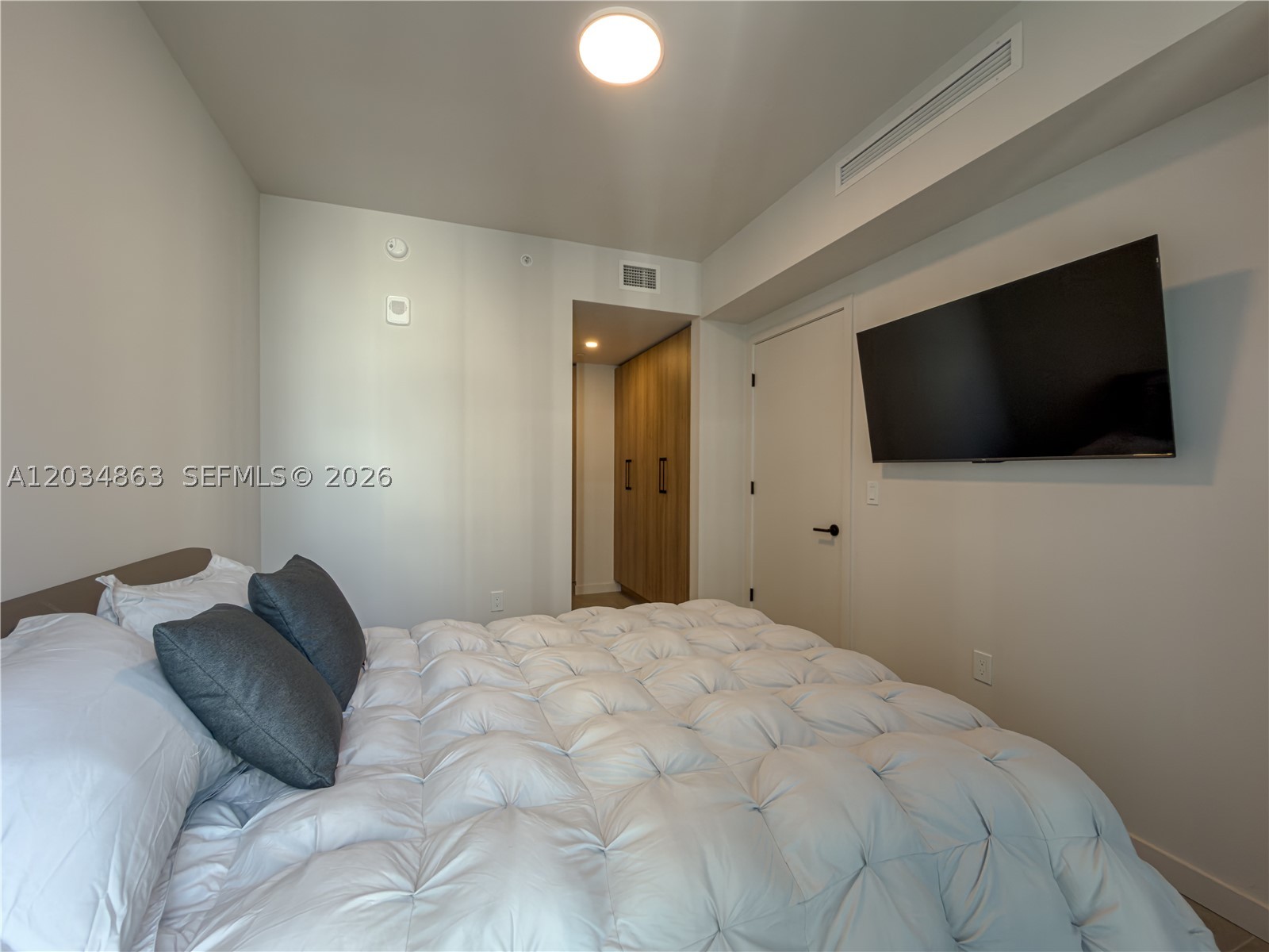 MIAMI NORTH - Residential Lease