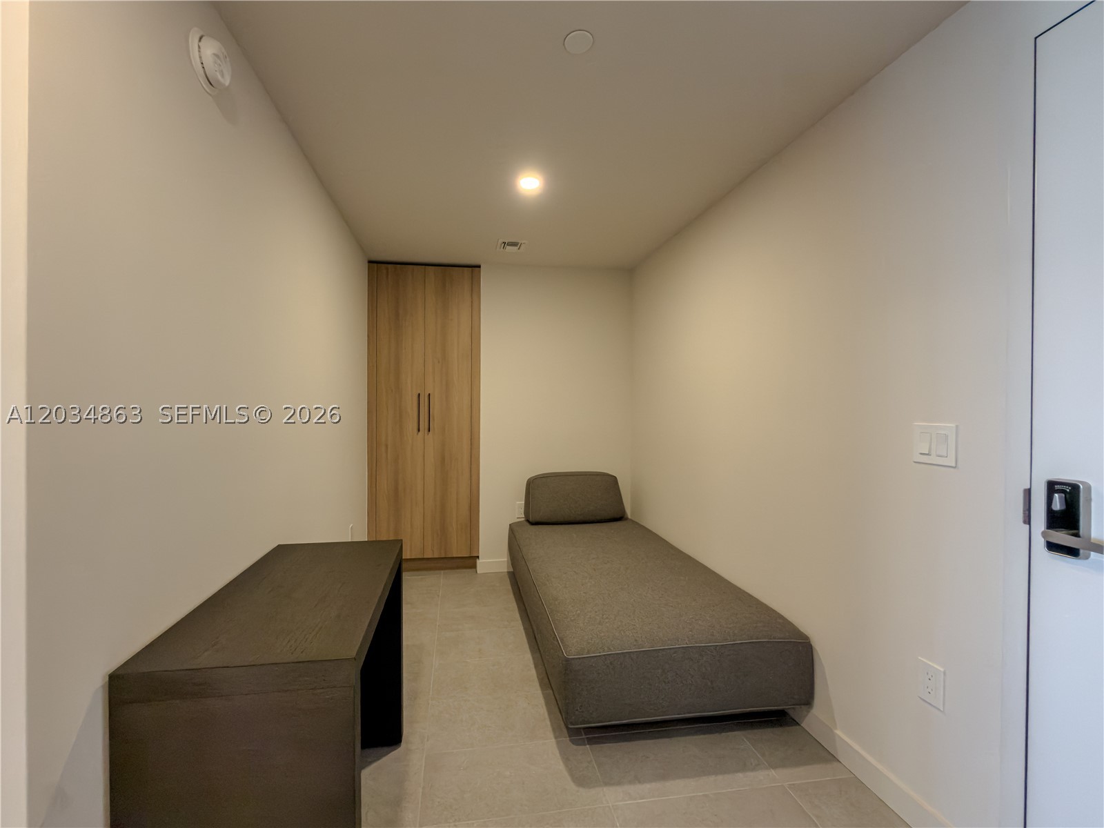 MIAMI NORTH - Residential Lease