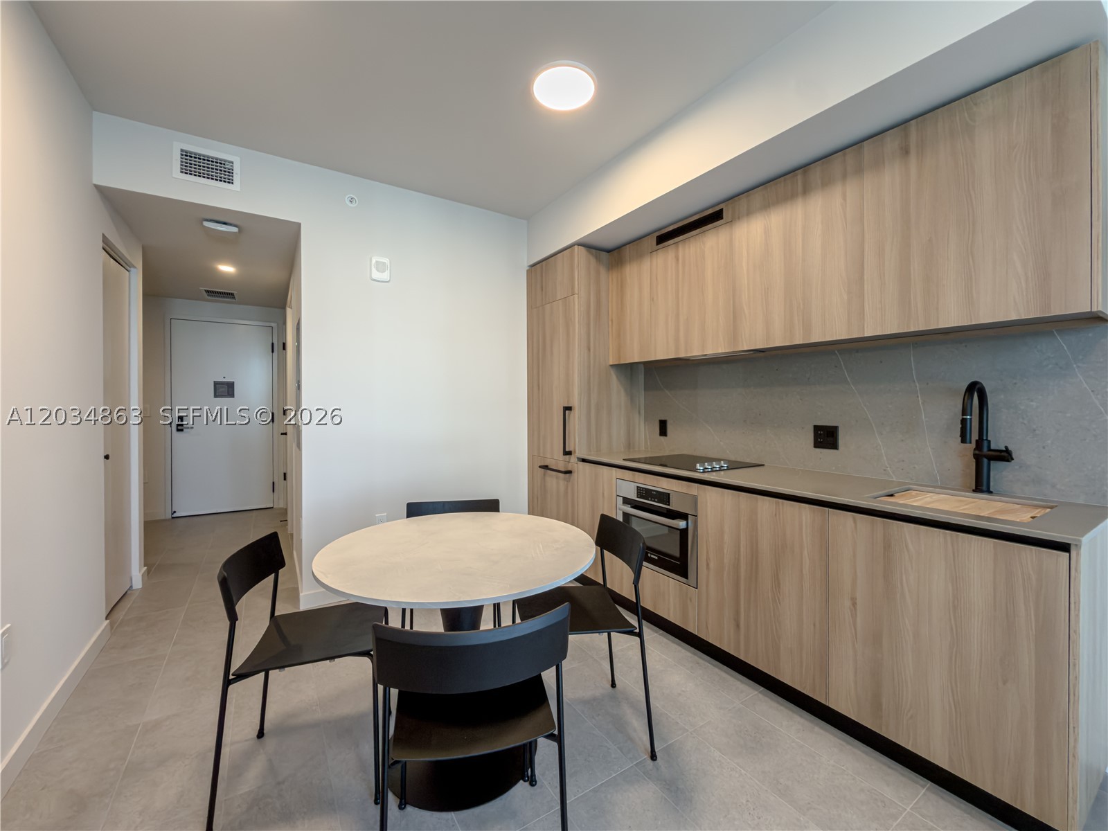 MIAMI NORTH - Residential Lease