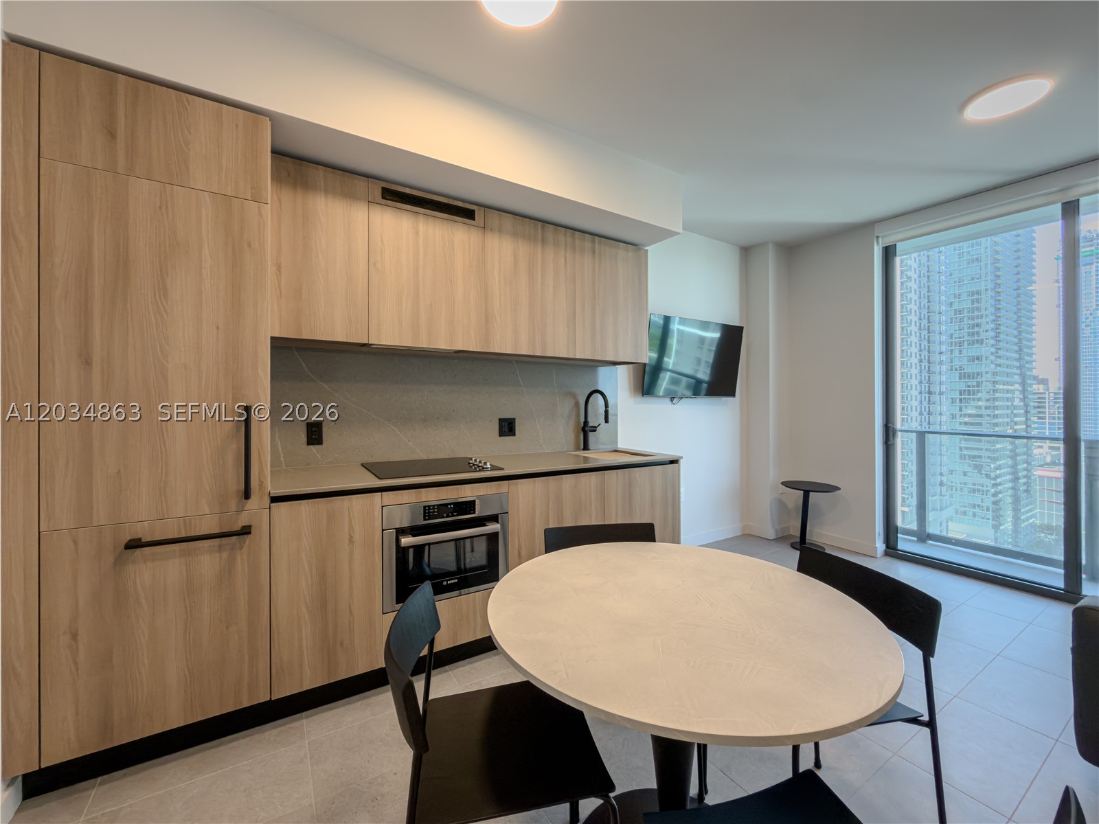 MIAMI NORTH - Residential Lease