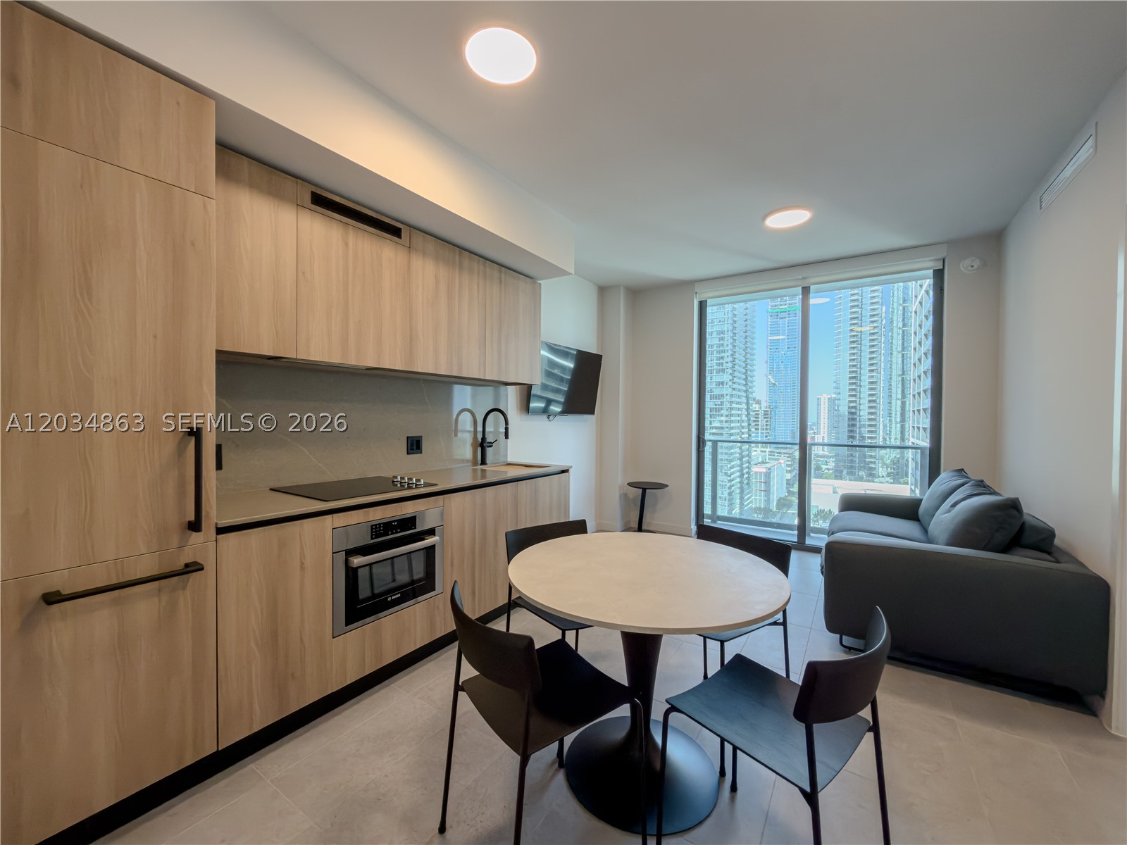 MIAMI NORTH - Residential Lease