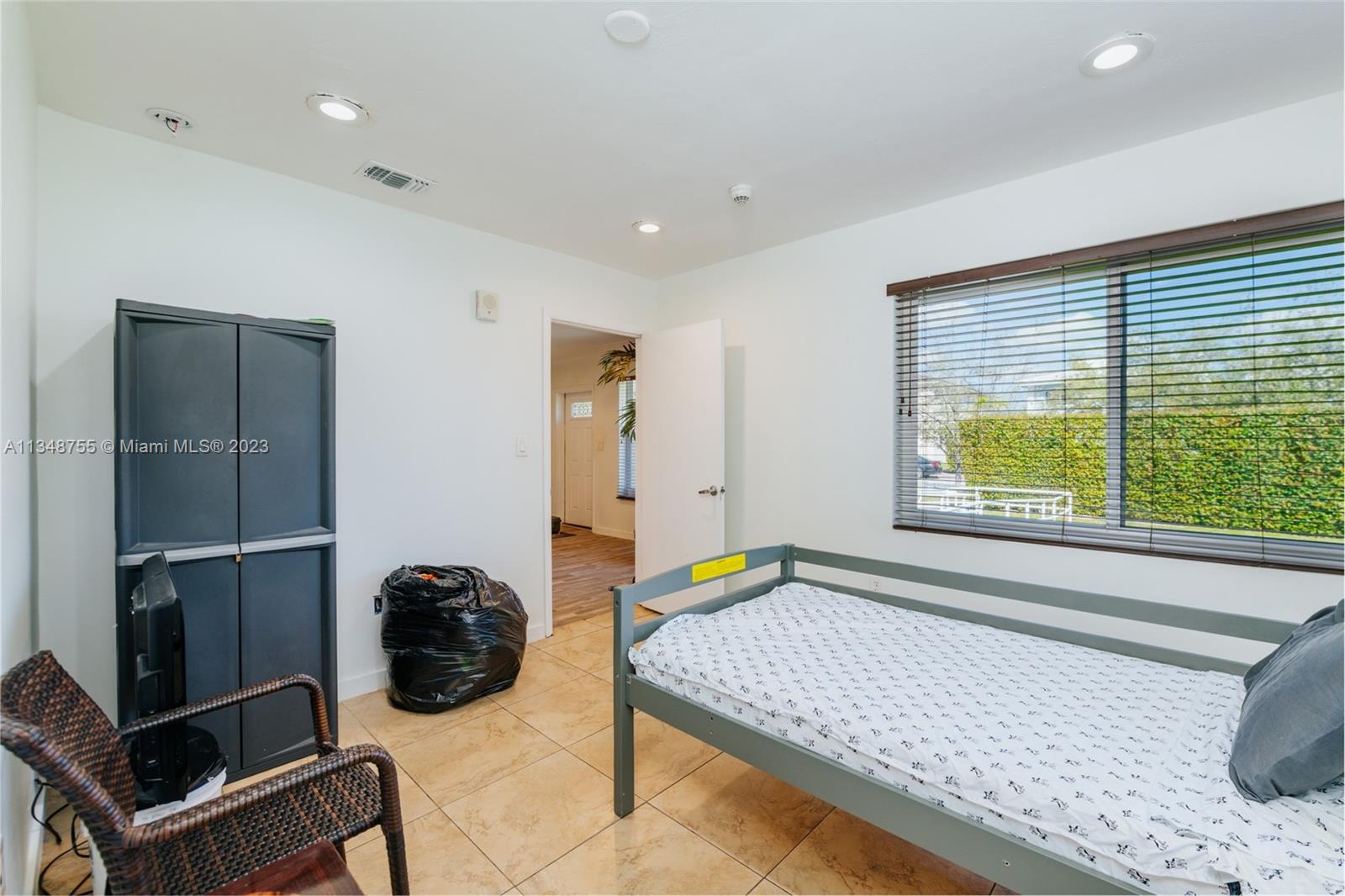 ISLE OF NORMANDY MIAMI VI - Residential