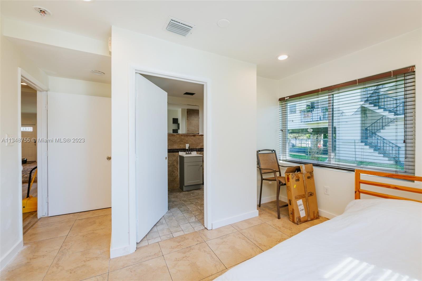 ISLE OF NORMANDY MIAMI VI - Residential