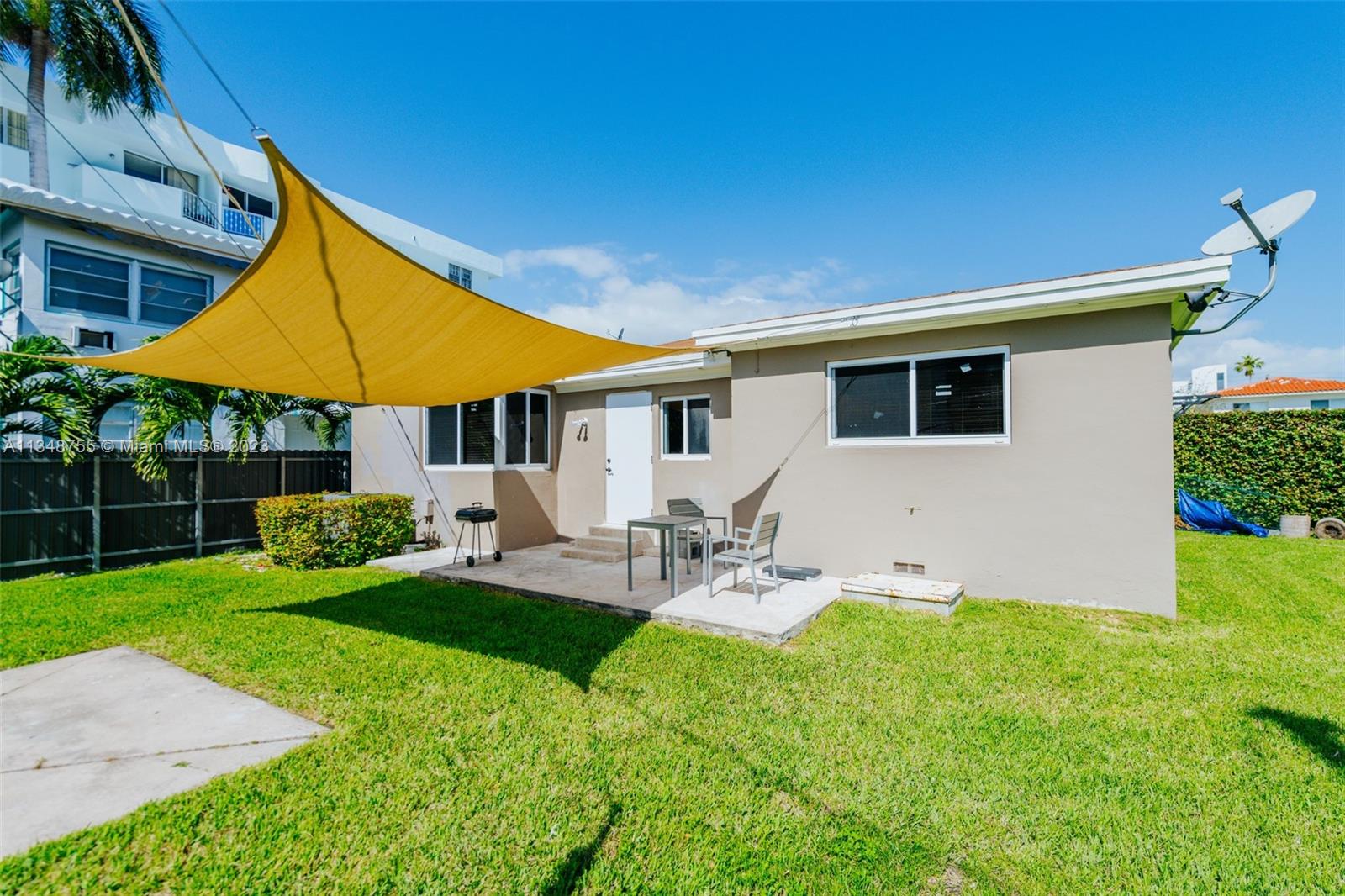 ISLE OF NORMANDY MIAMI VI - Residential