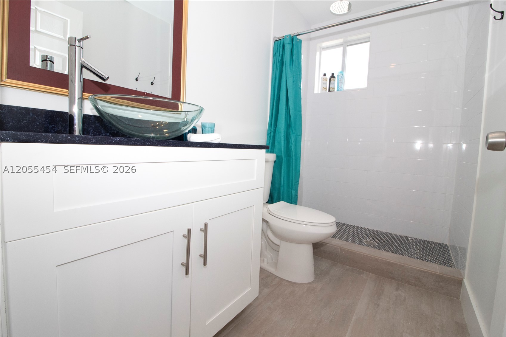 NORTHERN BLVD TRACK - Residential Lease