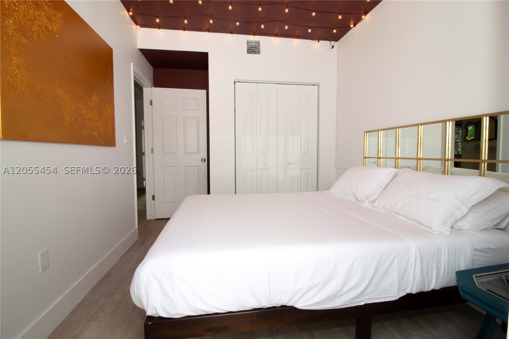 NORTHERN BLVD TRACK - Residential Lease