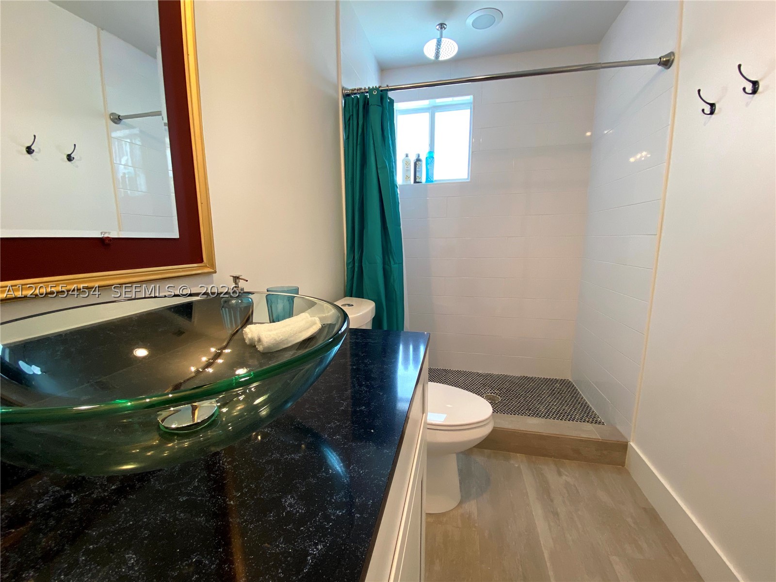 NORTHERN BLVD TRACK - Residential Lease