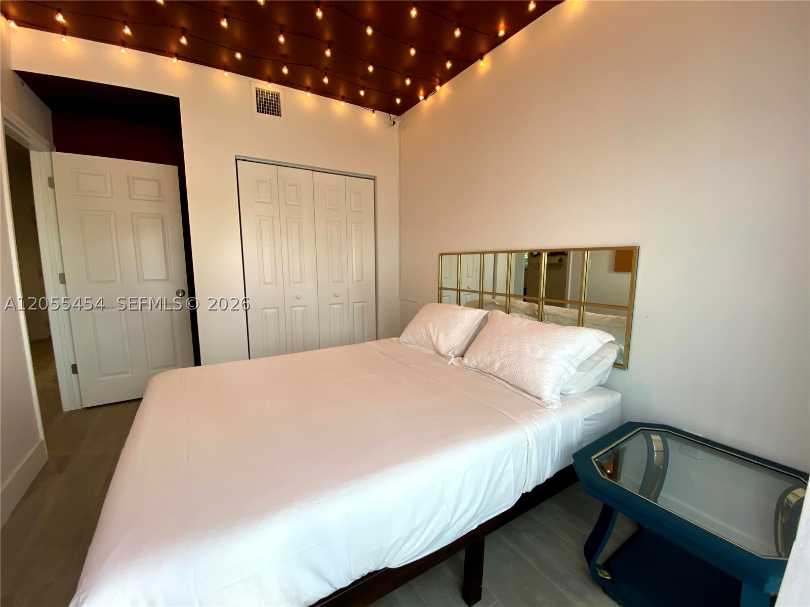 NORTHERN BLVD TRACK - Residential Lease