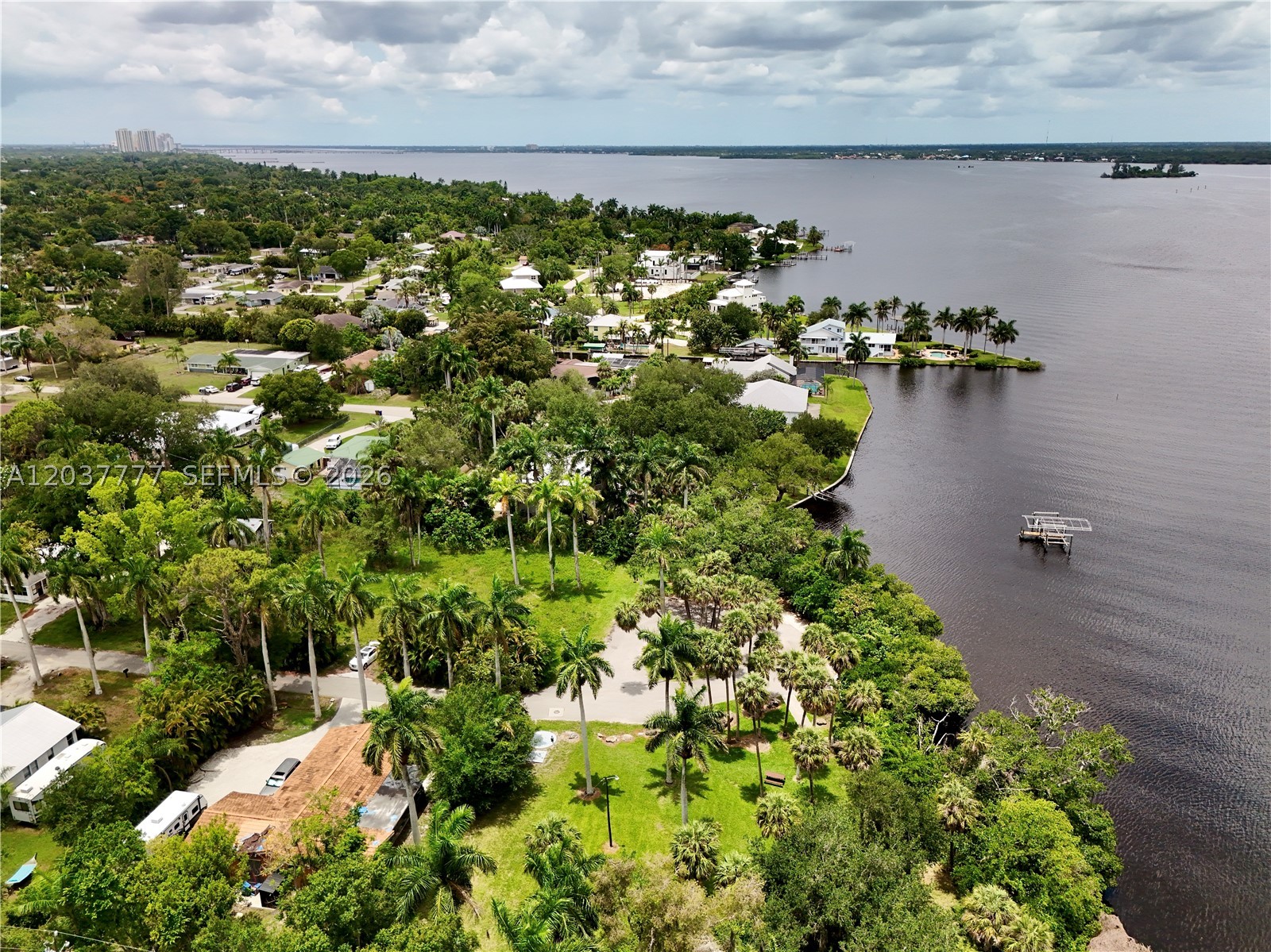 ALABAMA GROVE TERRACE - Land