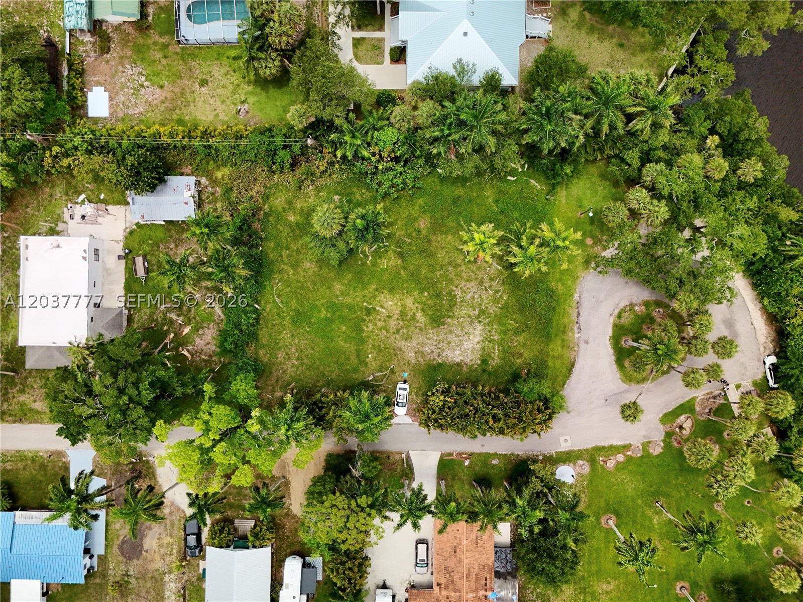 ALABAMA GROVE TERRACE - Land