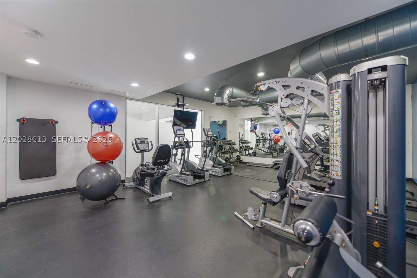 OCEAN VIEW TOWERS CONDO - Residential Lease