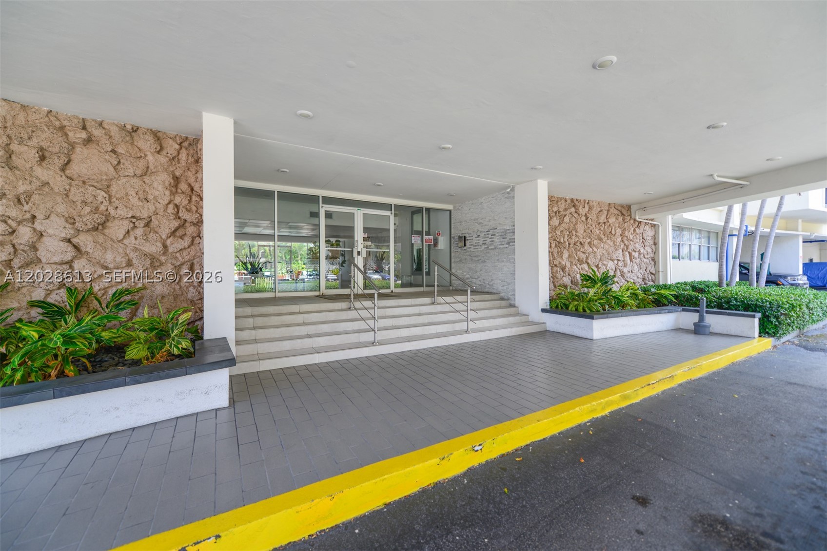 OCEAN VIEW TOWERS CONDO - Residential Lease