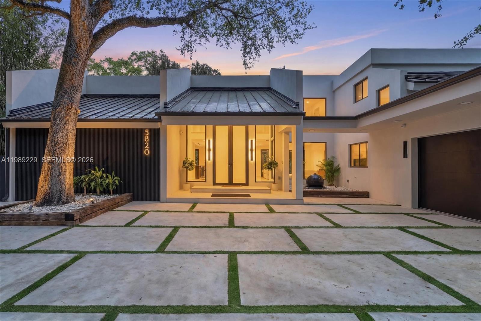 OAK POINT - Residential