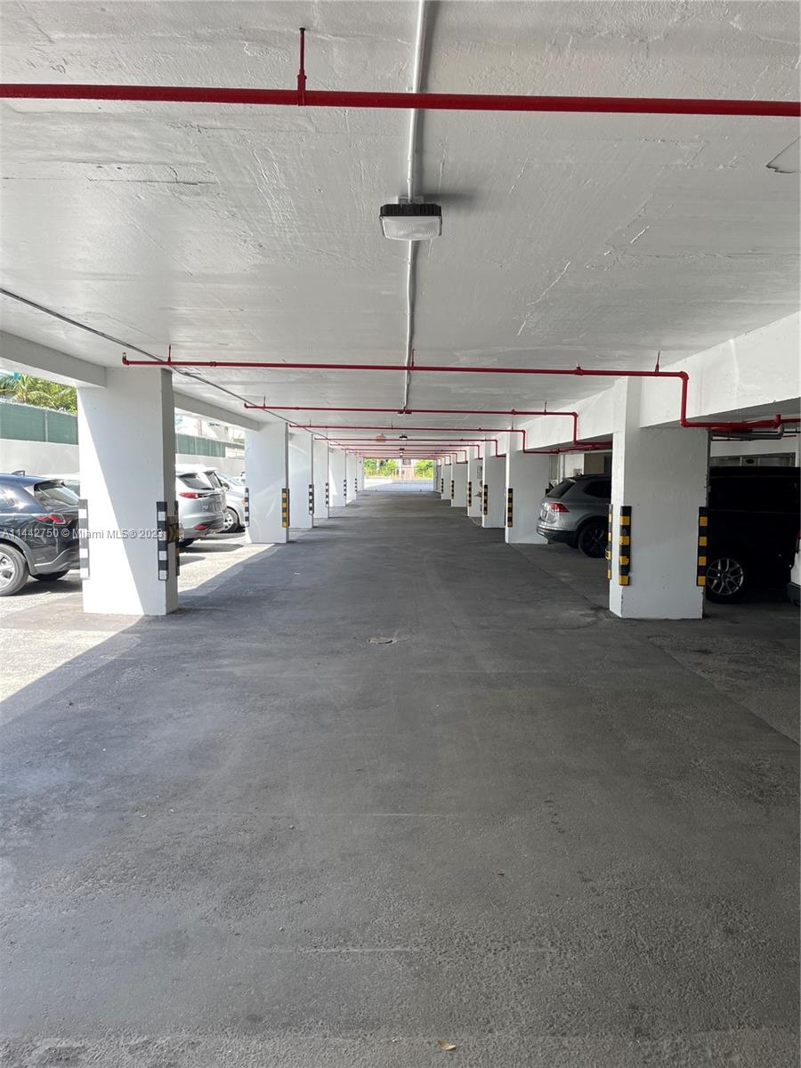 CARLISLE ON THE OCEAN CON - Residential Lease