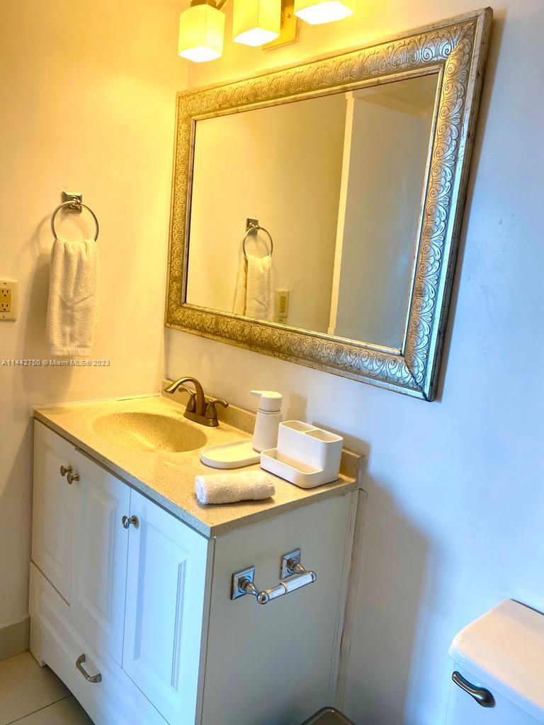 CARLISLE ON THE OCEAN CON - Residential Lease