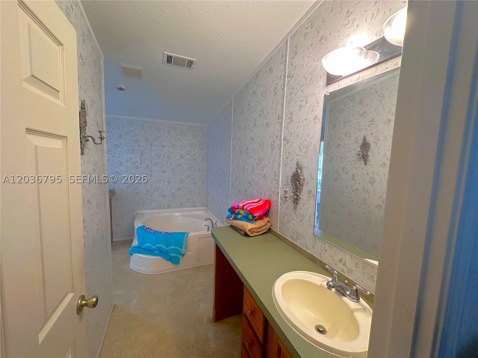 SAND RIDGE ESTATES - Residential