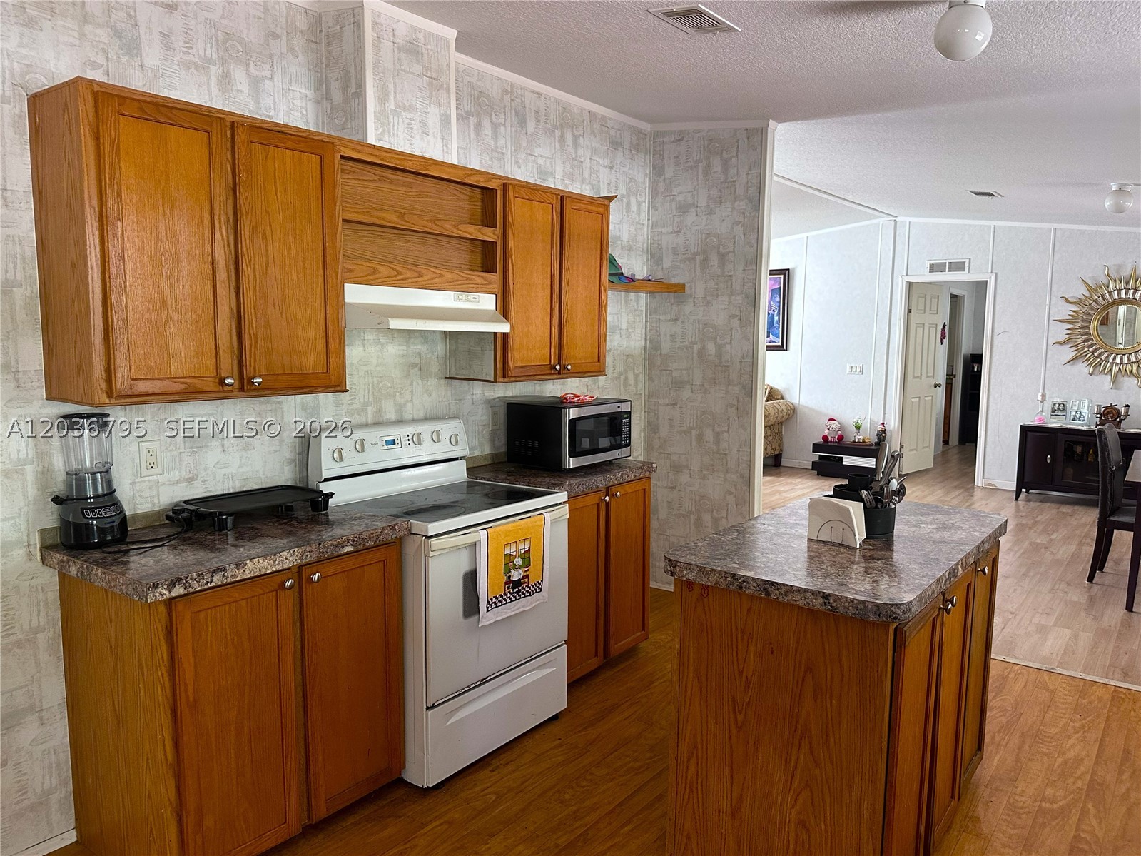 SAND RIDGE ESTATES - Residential
