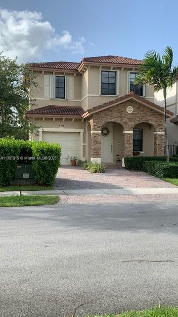 TRELLIS AT BAYSHORE - Residential Lease