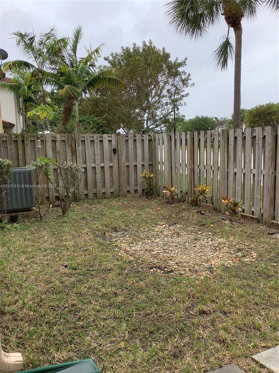 TRELLIS AT BAYSHORE - Residential Lease