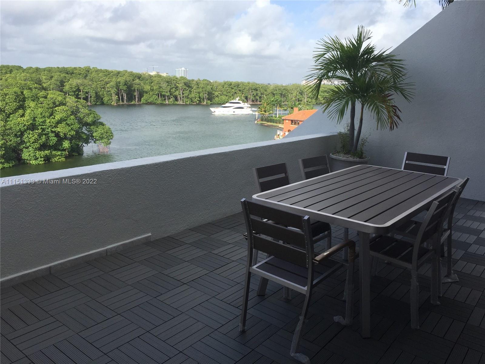 POINCIANA IS YT & RCQ CLU - Residential