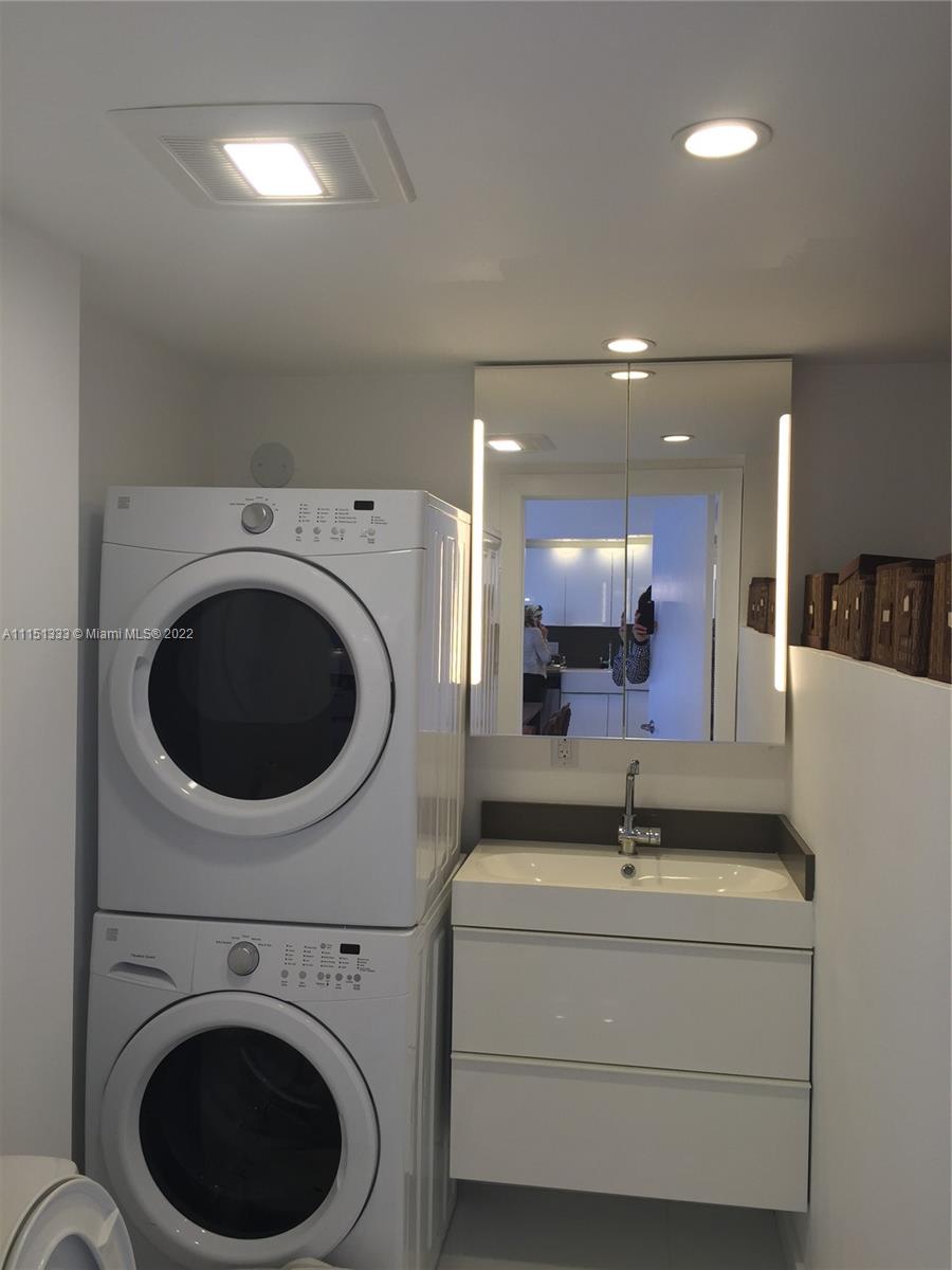 POINCIANA IS YT & RCQ CLU - Residential