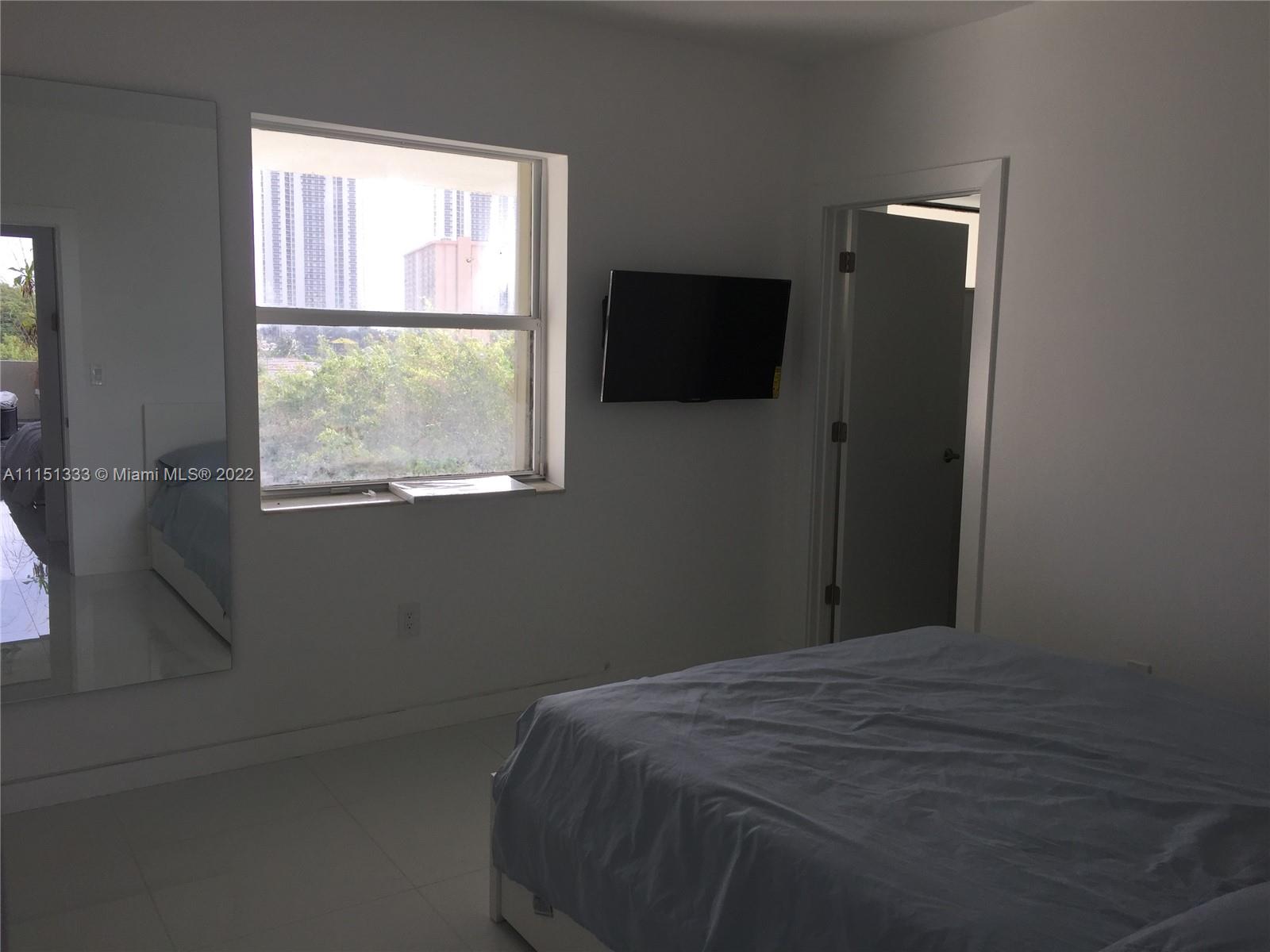 POINCIANA IS YT & RCQ CLU - Residential