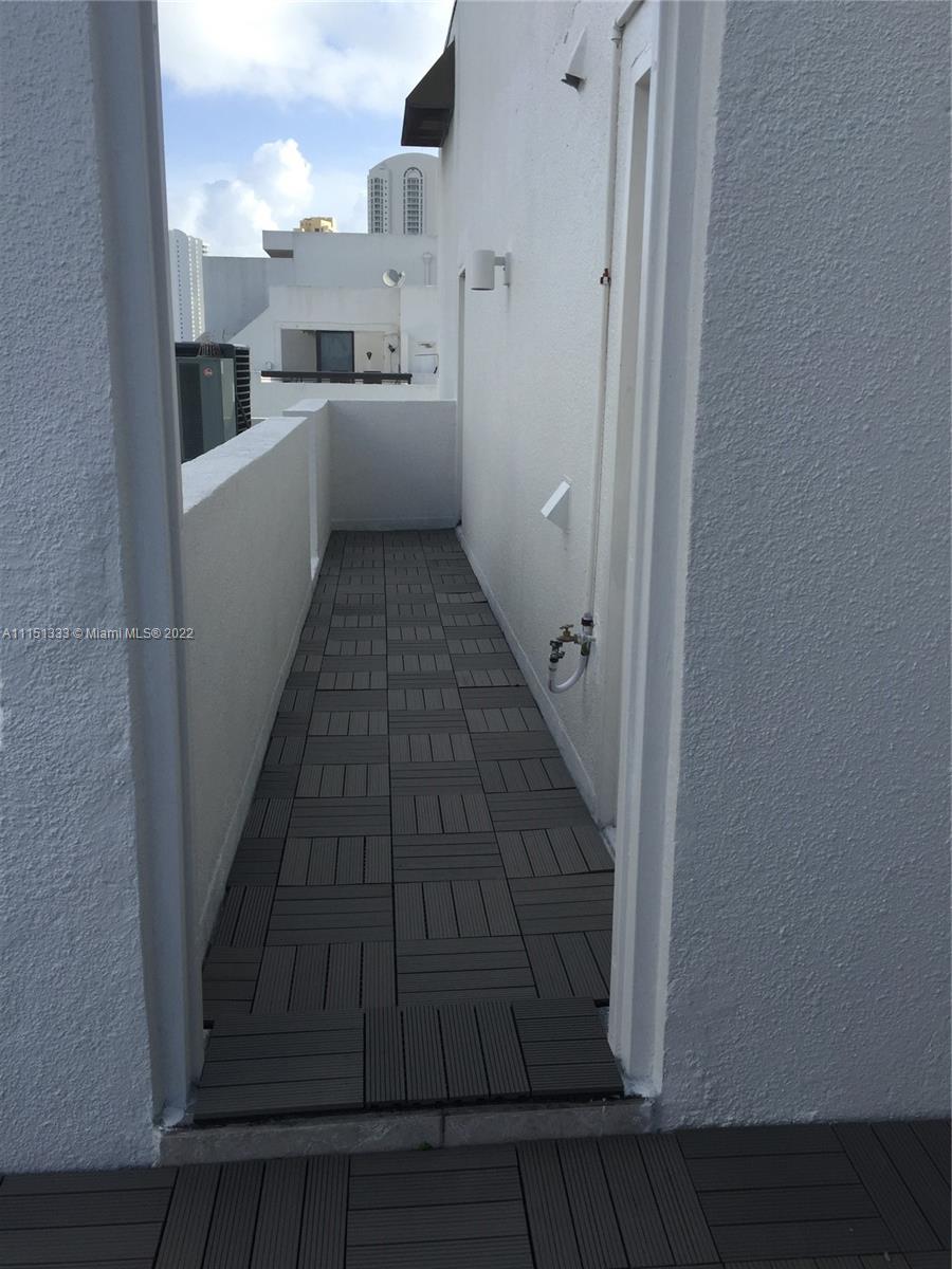 POINCIANA IS YT & RCQ CLU - Residential