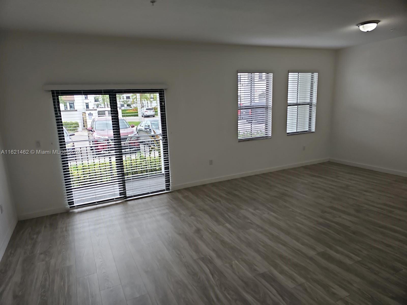 Beautiful first-floor apartment with 2 assigned parking spaces. 3 bedrooms, 2 full bathrooms, and lovely patio. Stainless steel appliances, compact quartz countertops, modern cabinets. Vinyl floors throughout and tile in bathrooms. Washer and dryer inside the unit. Century Park South community is equipped with clubhouse, swimming pool, and exercise room. Excellent location close to supermarkets, restaurants, shopping, and freeways.
HOA approval required.
