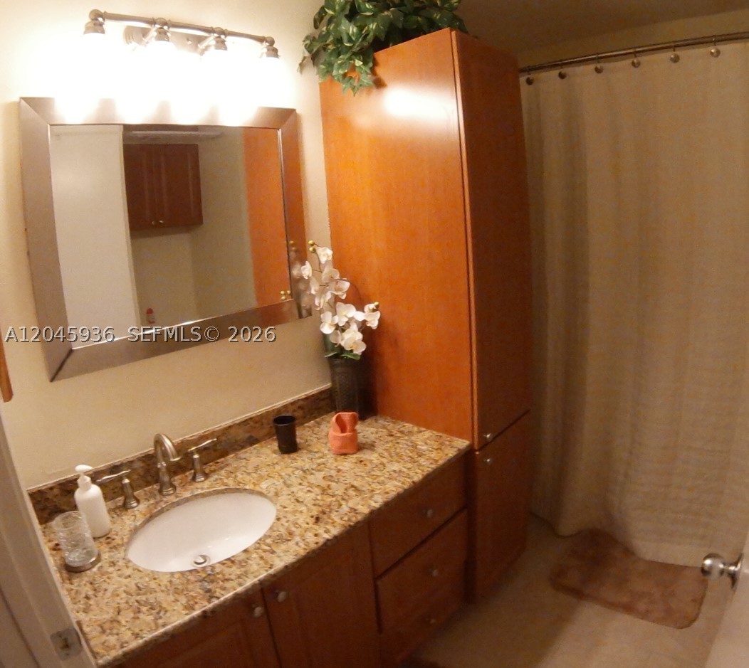 SAILBOAT POINTE CONDO - Residential