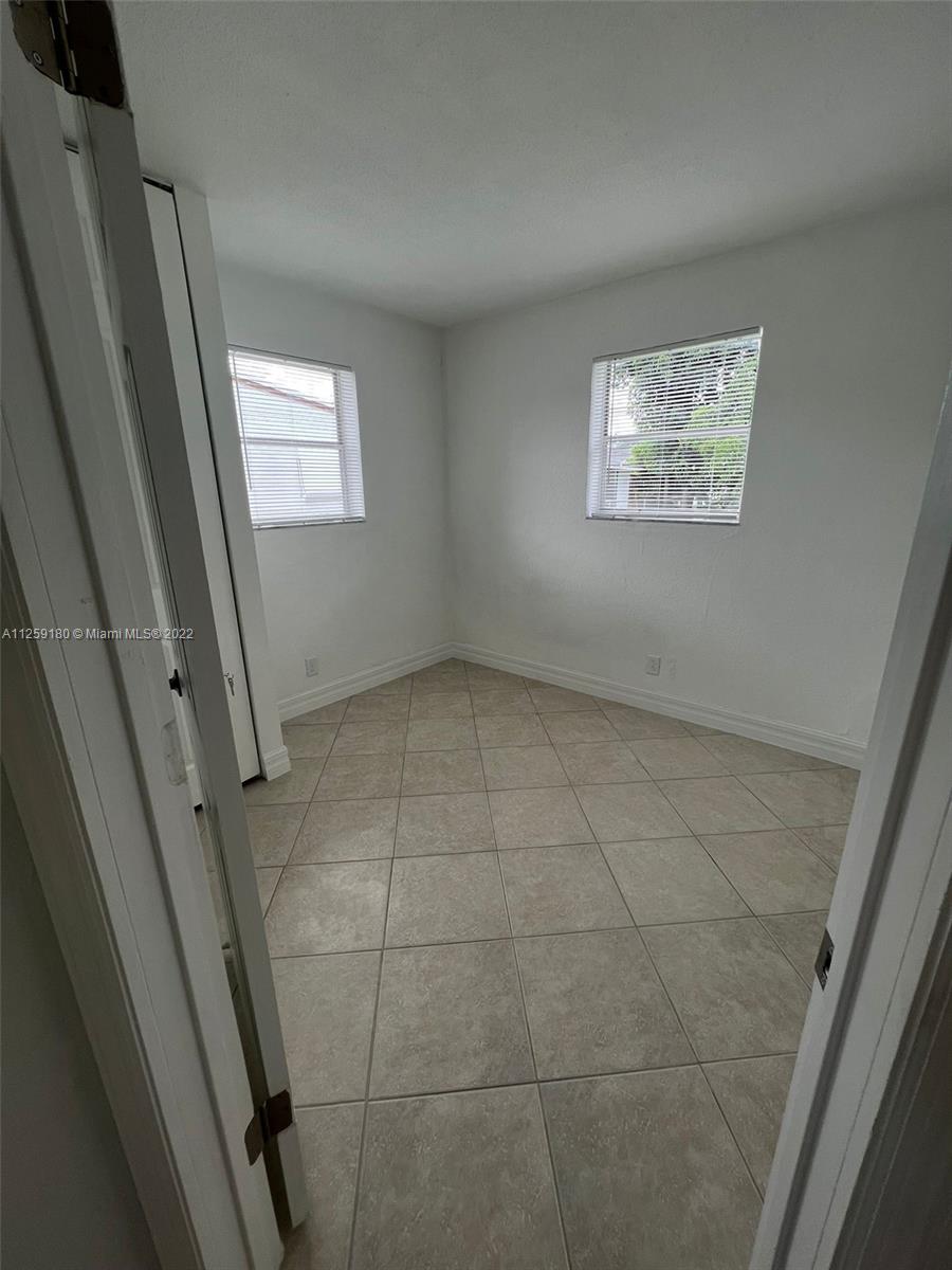 SOUTHGATE SECOND ADD - Residential Lease