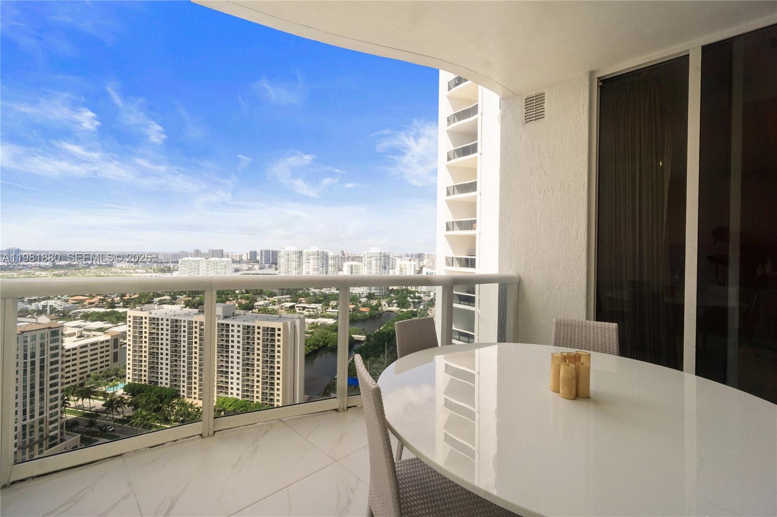 TDR TOWER III CONDO - Residential
