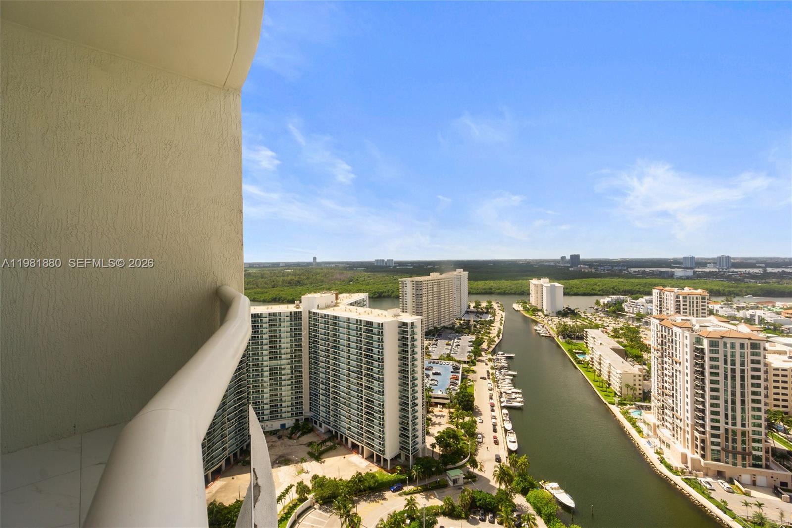 TDR TOWER III CONDO - Residential