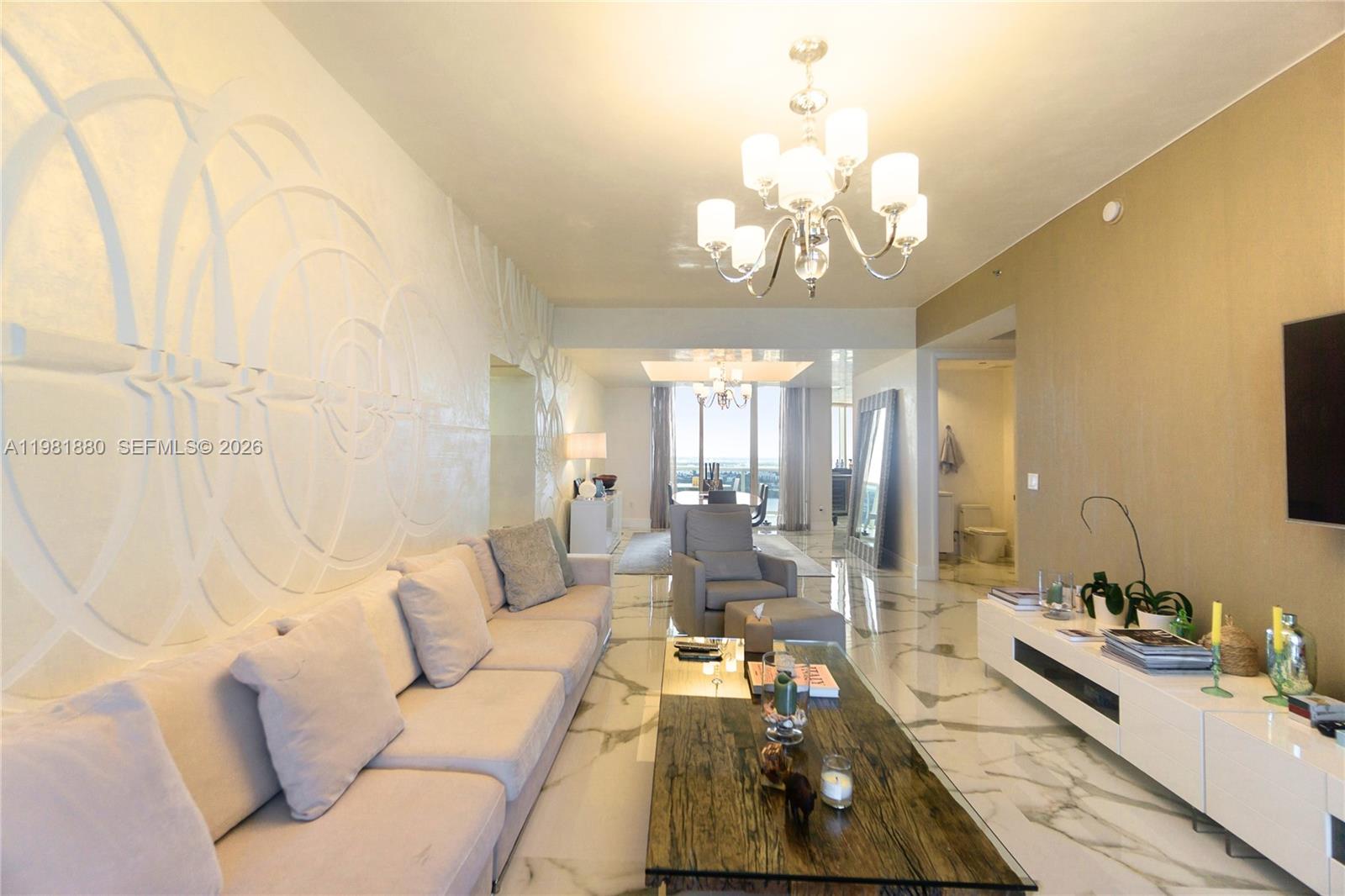 TDR TOWER III CONDO - Residential