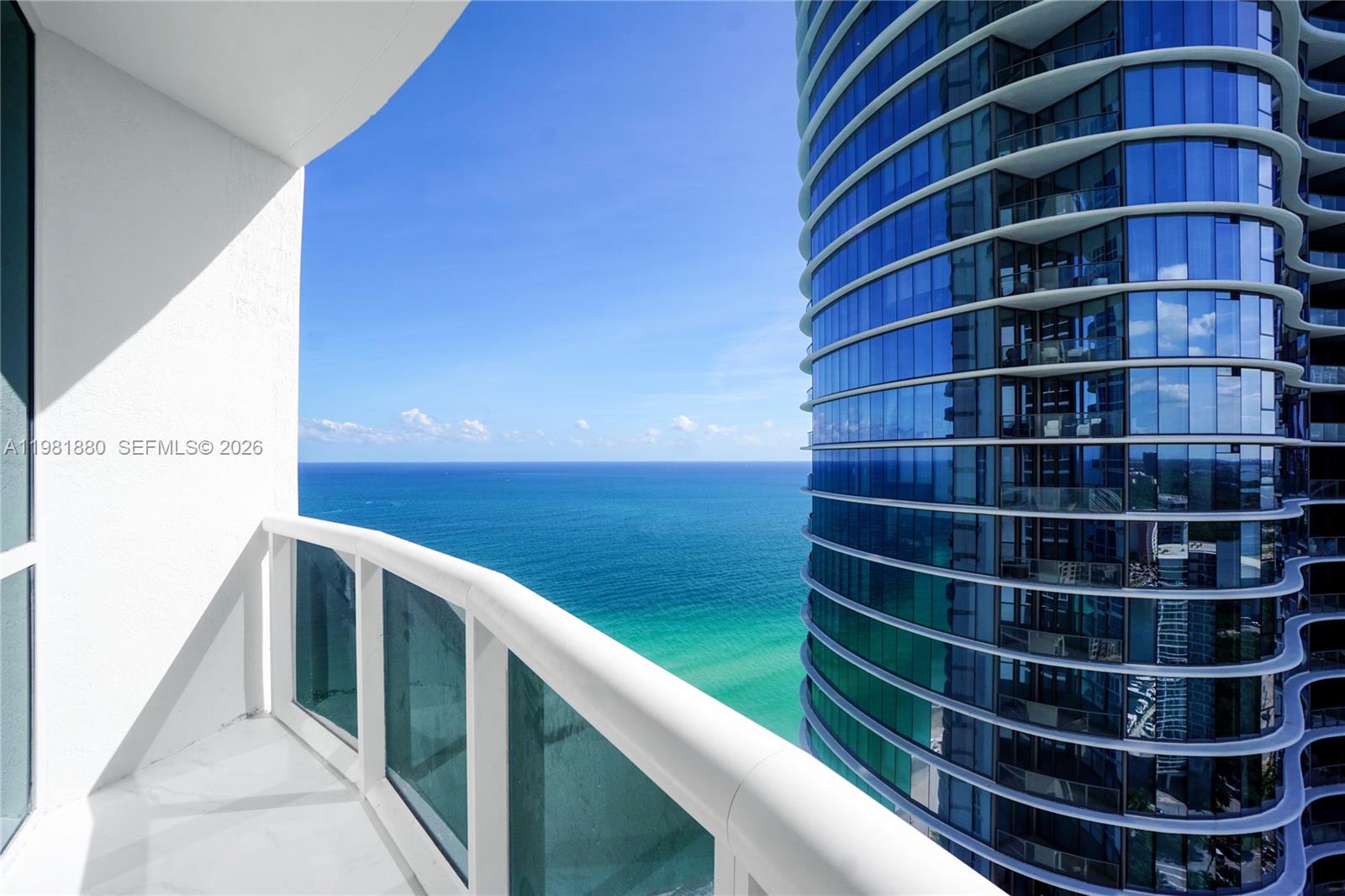 TDR TOWER III CONDO - Residential