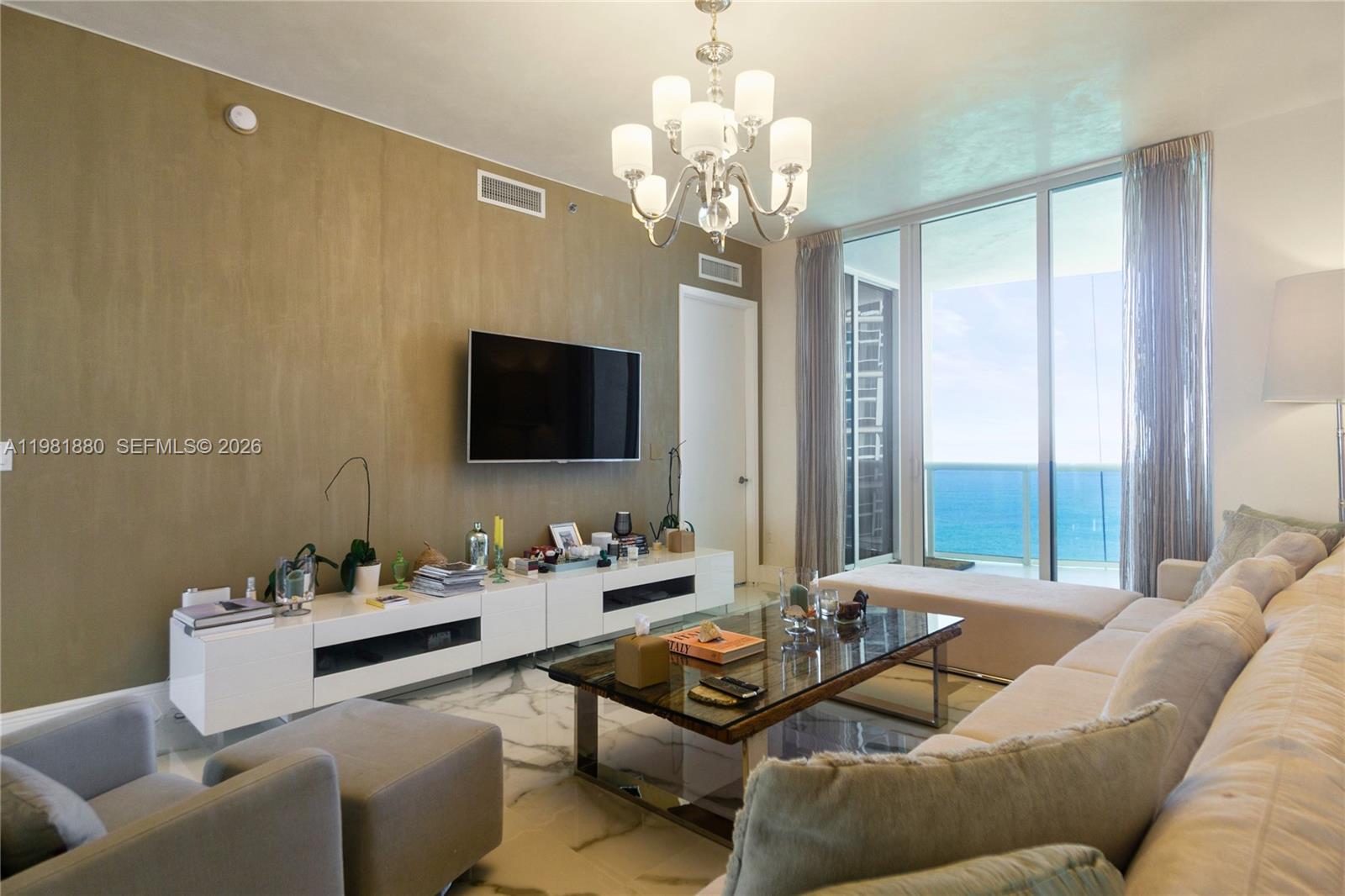 TDR TOWER III CONDO - Residential