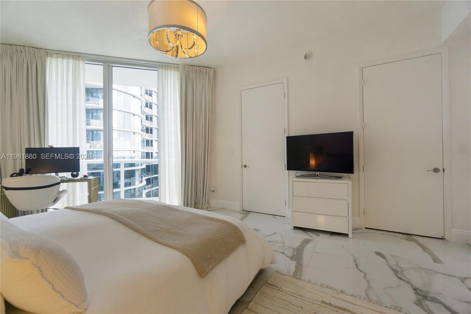 TDR TOWER III CONDO - Residential