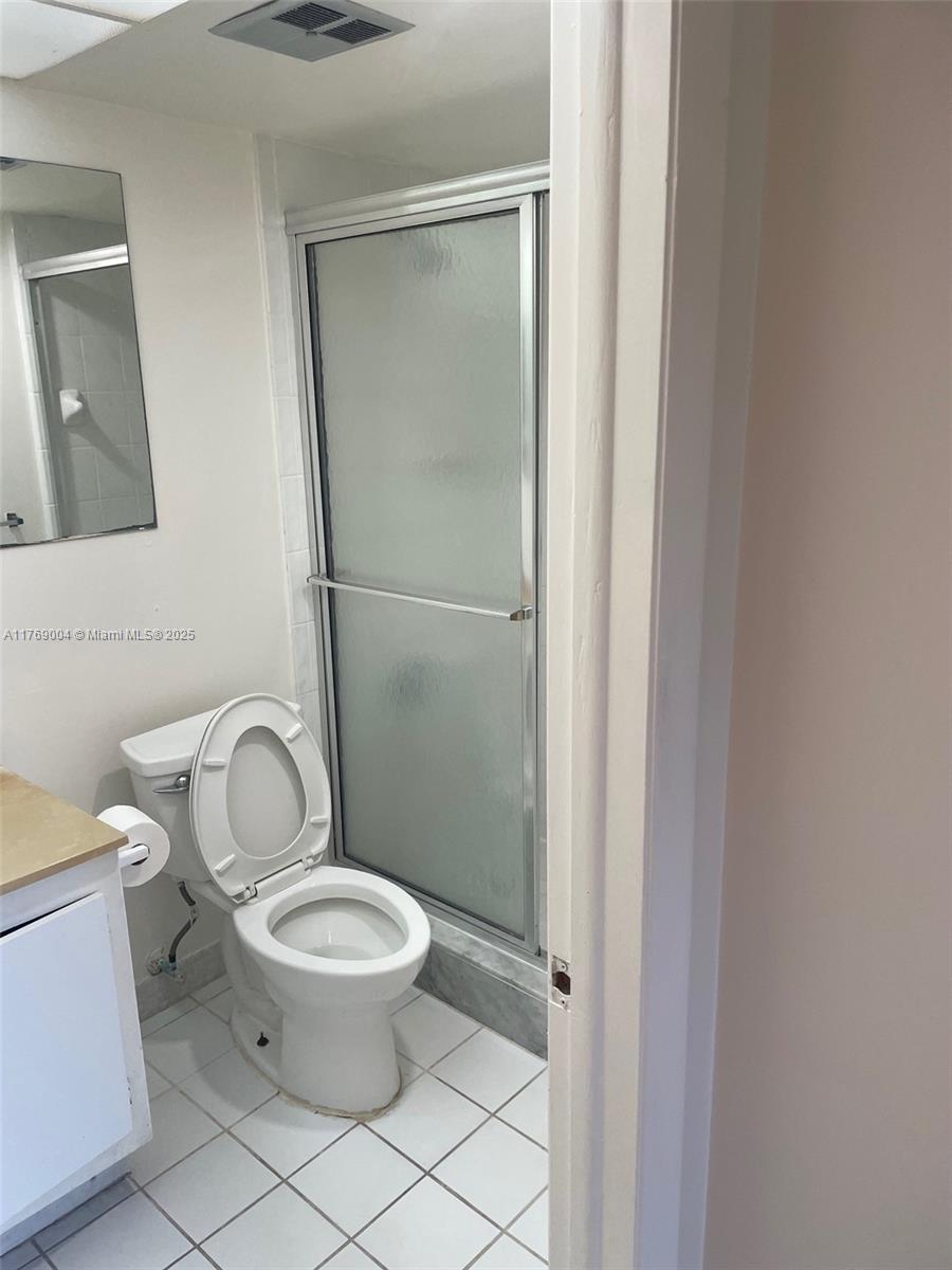 OMEGA CONDO NO 4 - Residential Lease
