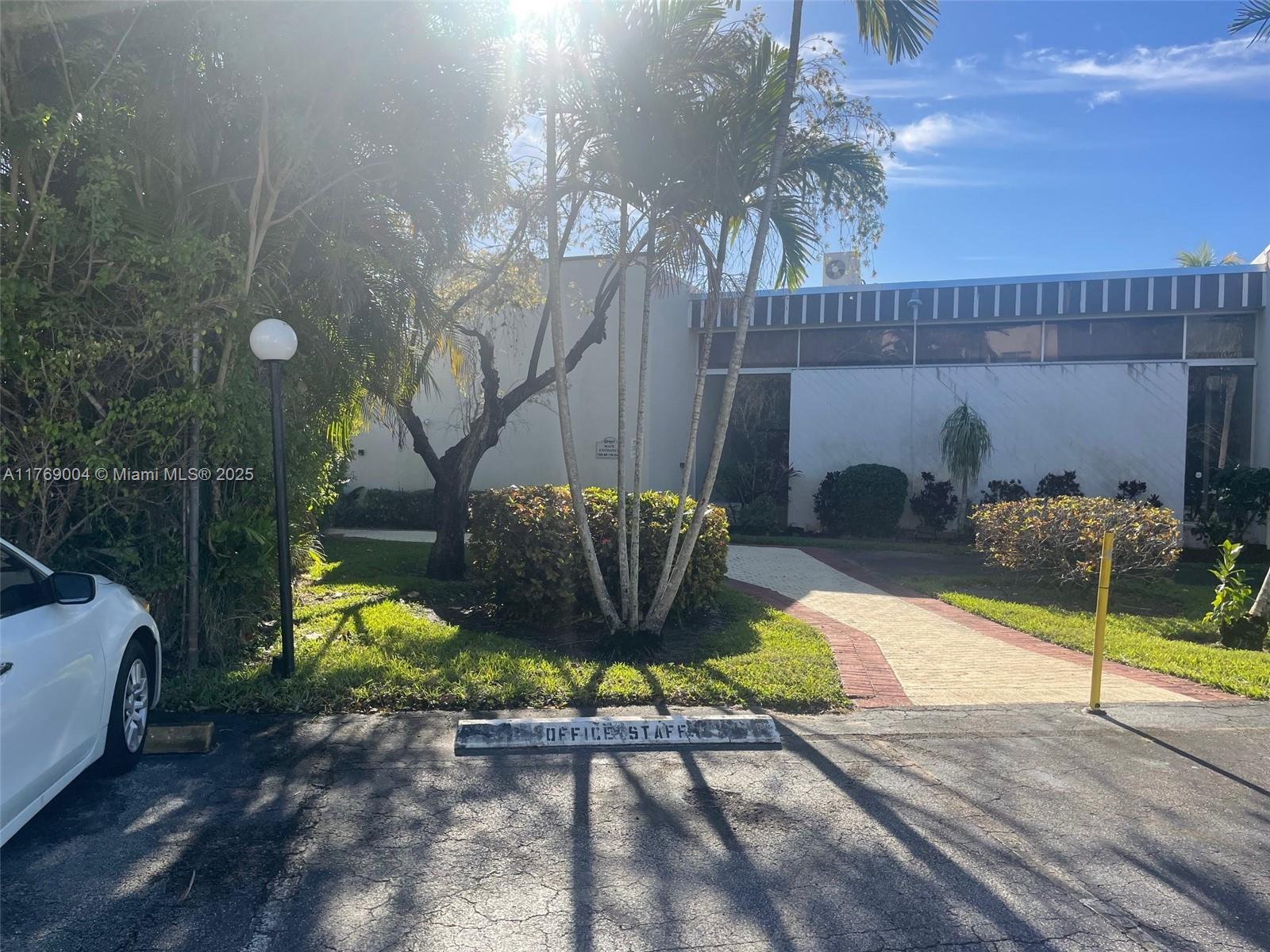 OMEGA CONDO NO 4 - Residential Lease