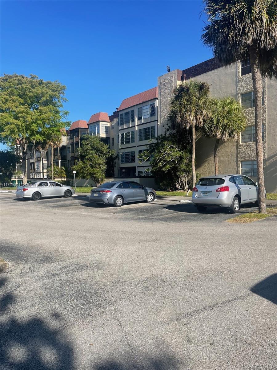 OMEGA CONDO NO 4 - Residential Lease