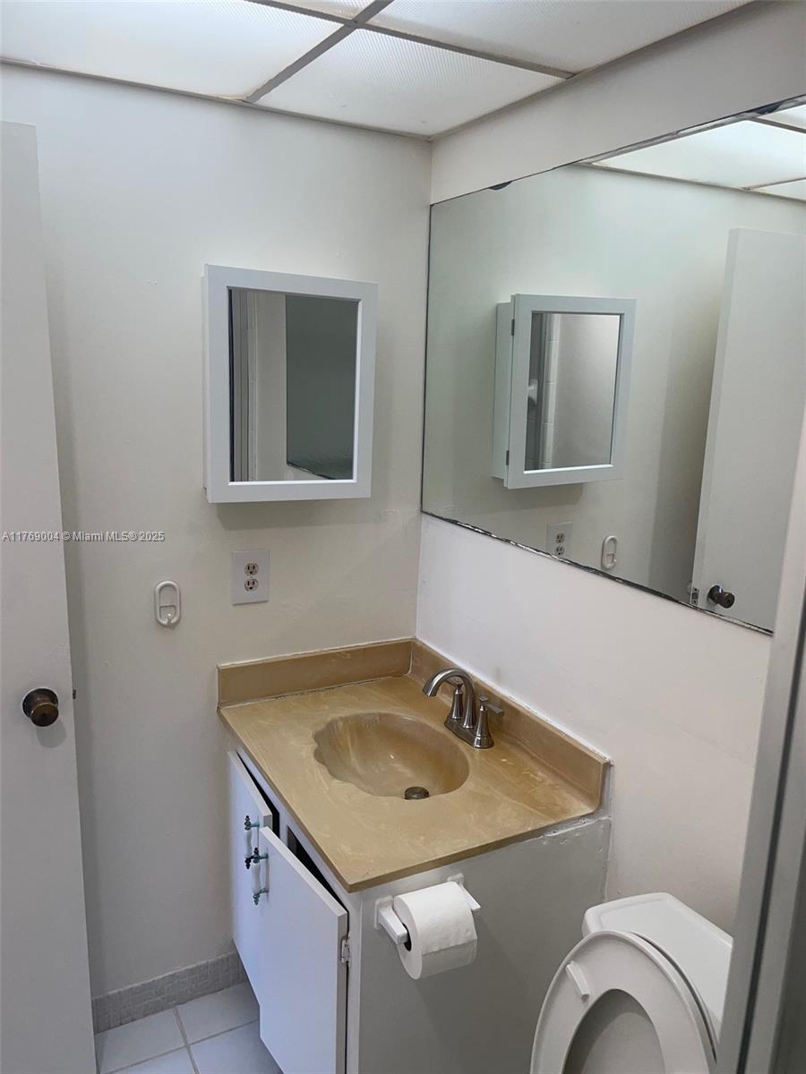 OMEGA CONDO NO 4 - Residential Lease